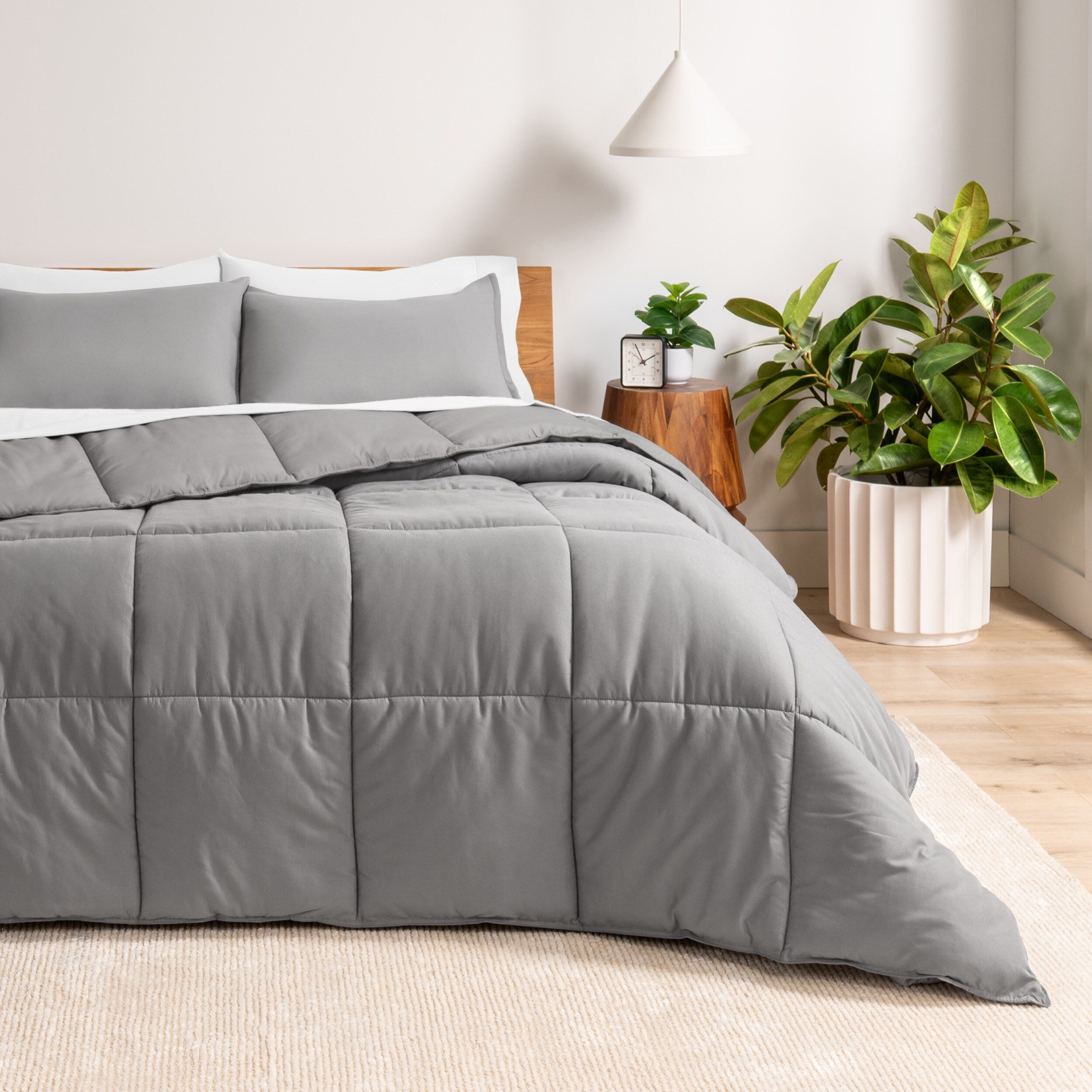 Ensemble de couette hypoallergénique en duvet alternatif Bare Home