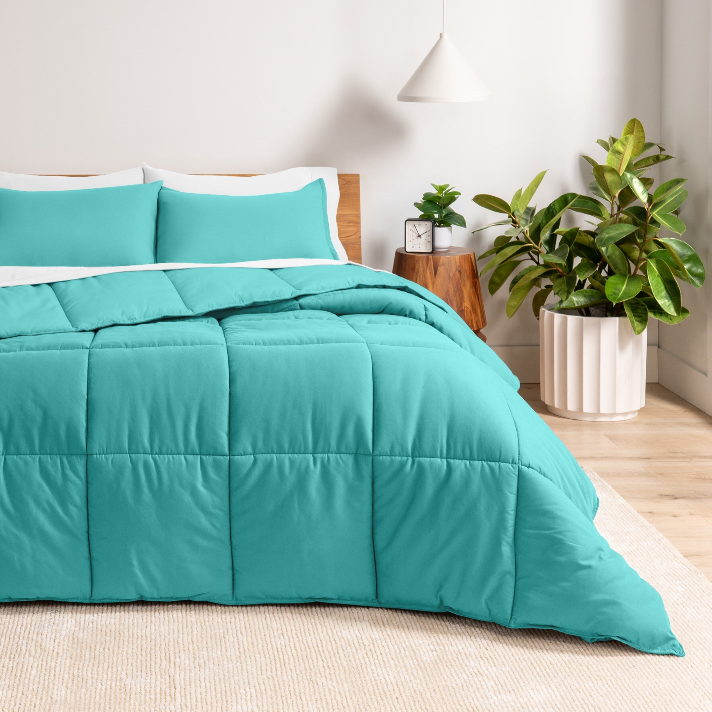 Ensemble de couette hypoallergénique en duvet alternatif Bare Home