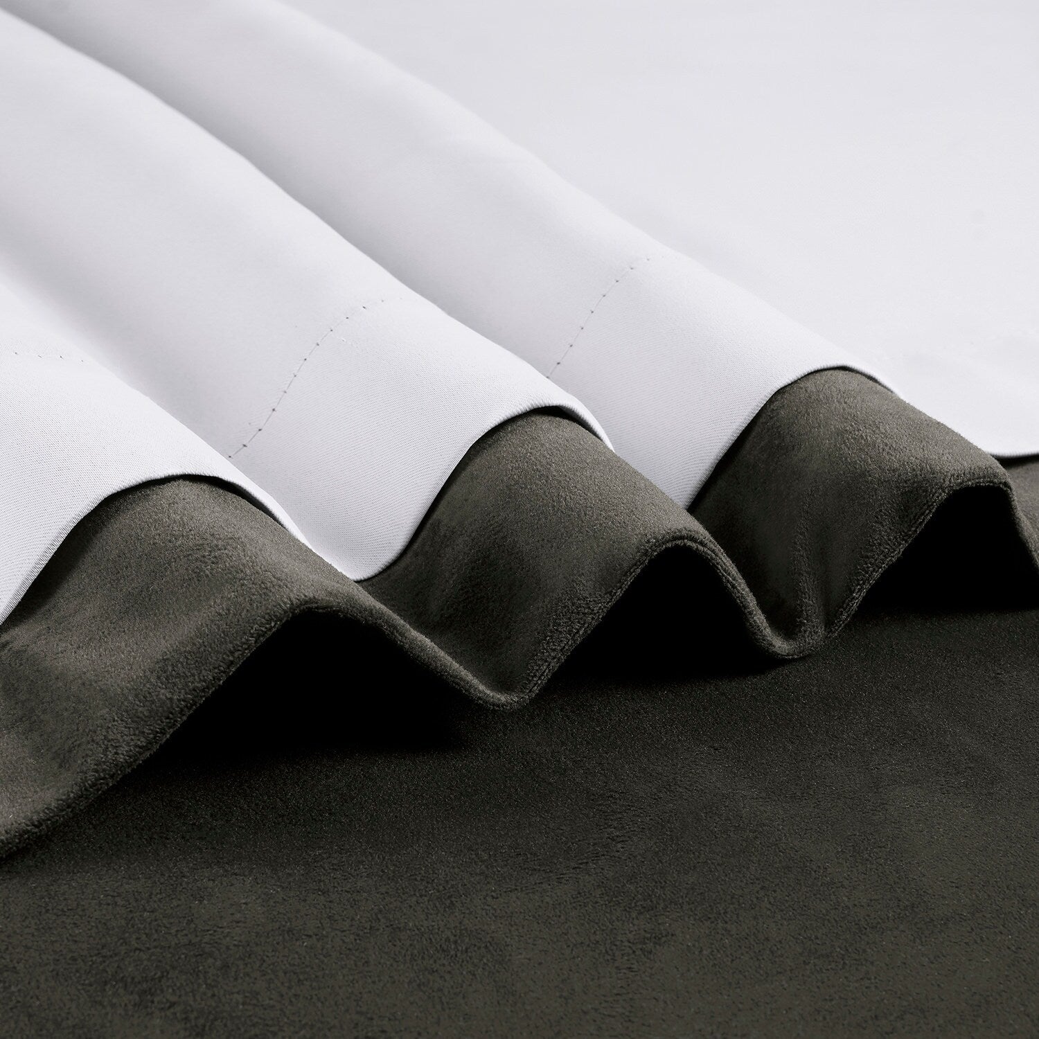 Rideaux occultants extra larges en velours Signature Exclusive Fabrics (1 panneau) - Rideaux occultants luxueux