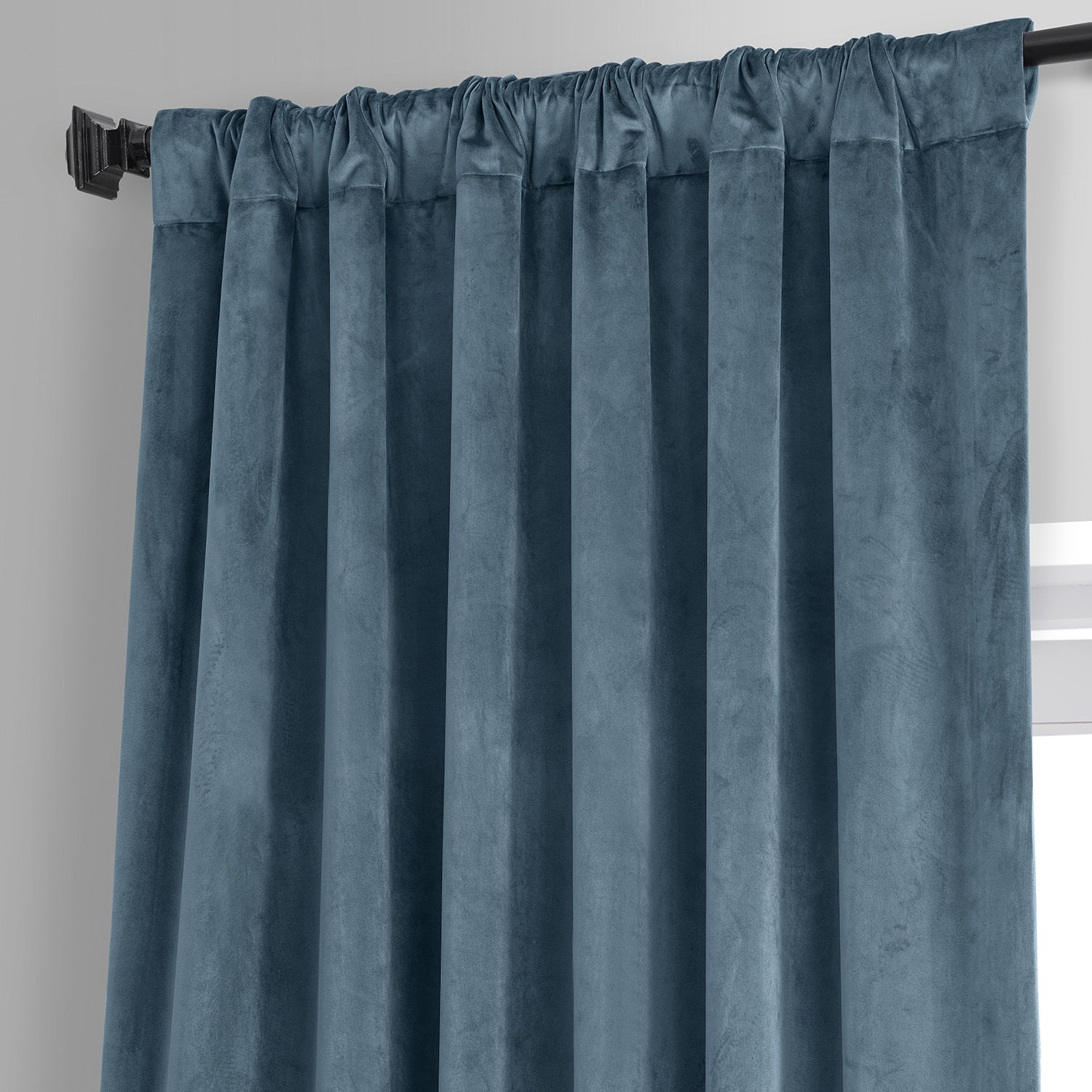 Rideaux occultants en velours moelleux Signature Exclusive Fabrics pour hôtel (1 panneau) - Draperie douce et luxueuse pour un contrôle de la lumière et une élégance optimale