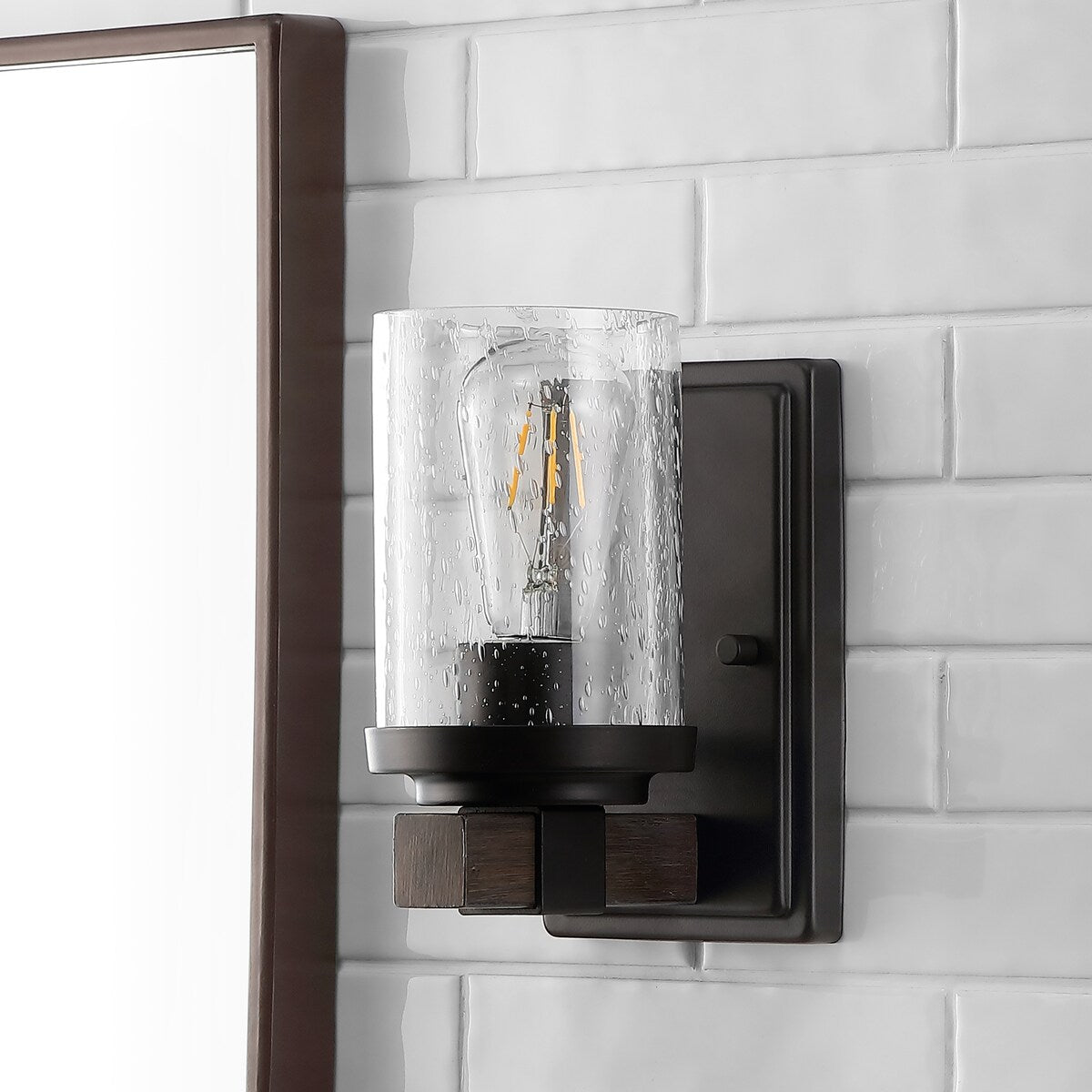 Applique murale à LED style rustique en fer et verre grainé, par JONATHAN Y