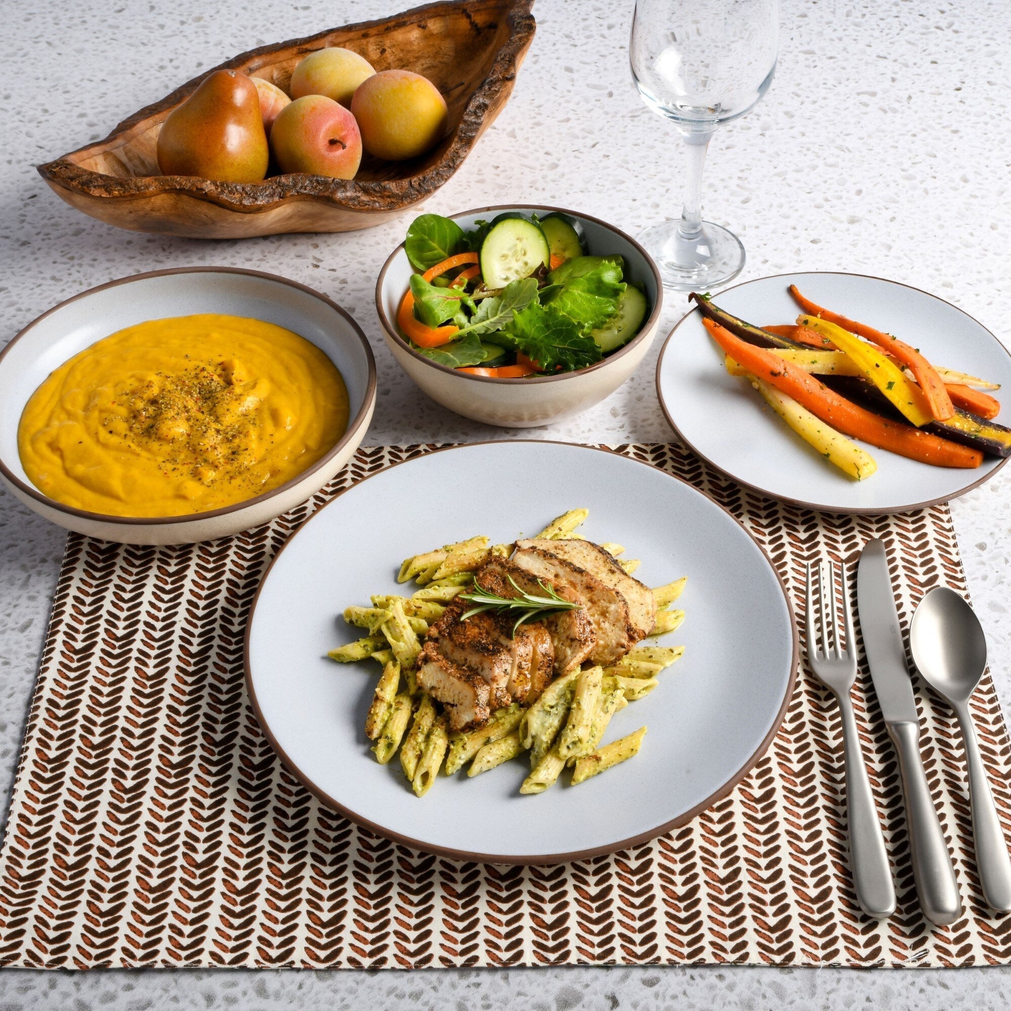 Service de table Gibson Elite Contempo Classic 16 pièces à deux bols