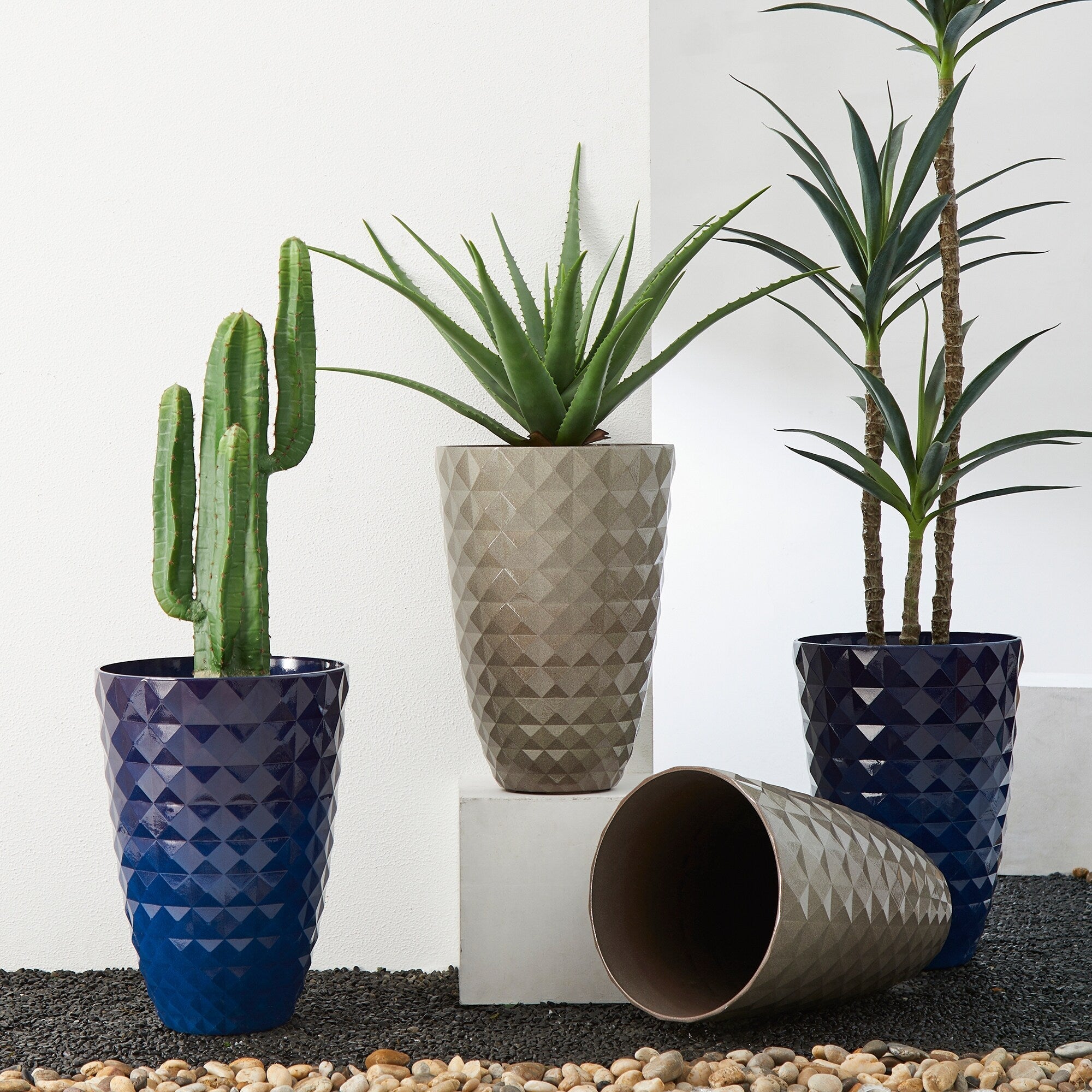 Glitzhome 19,75 H Lot de 2 pots de fleurs surdimensionnés en imitation céramique écologique texturée diamantée pour porche