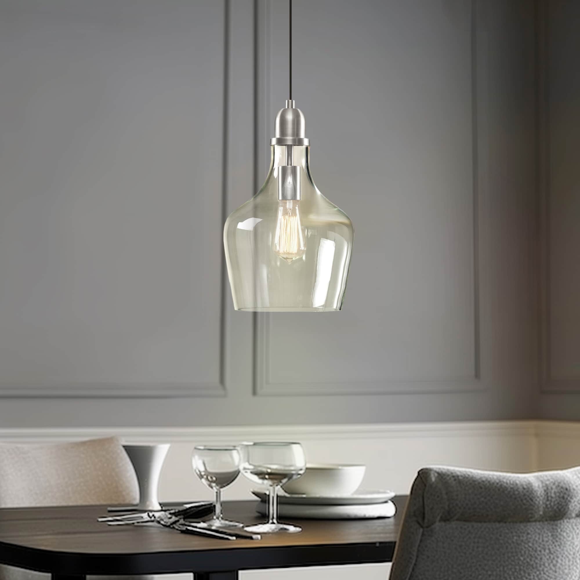 Suspension en verre en forme de cloche Auburn INK+IVY