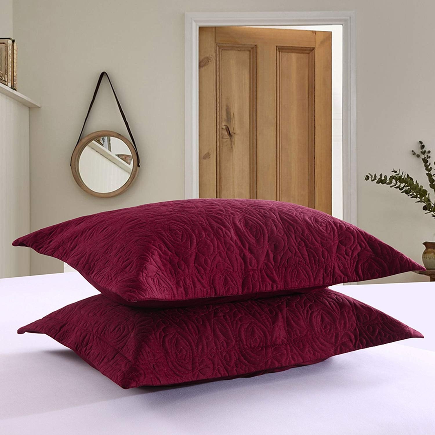 Housse de coussin brodée Porch & Den Manor (lot de 2)