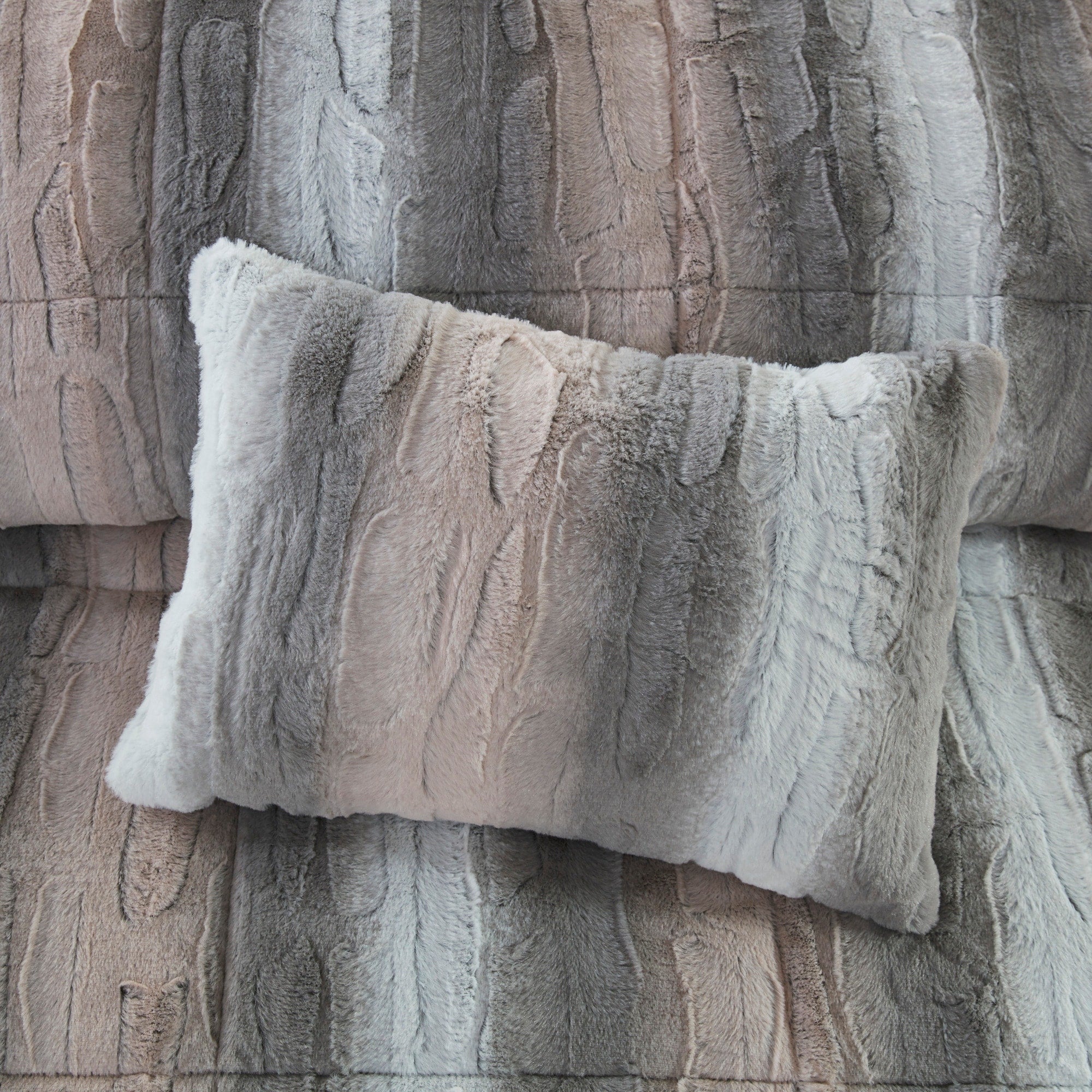 Madison Park Ensemble d'édredon en fausse fourrure Marselle