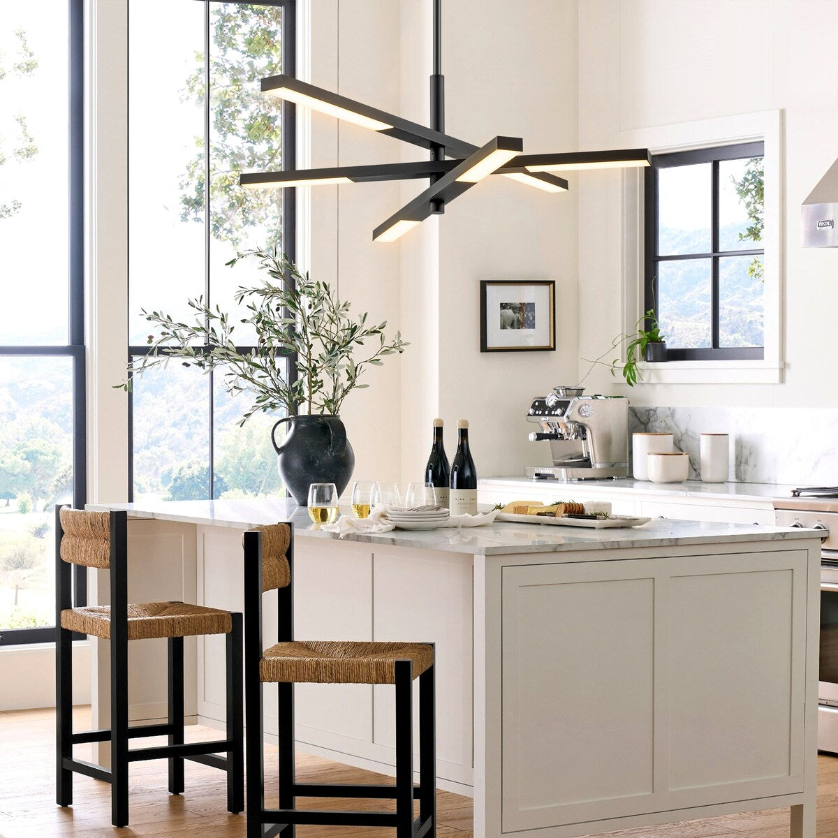 Lustre moderne à plusieurs niveaux Spoutnik linéaire, lumière chaude 3 000 K, LED intégrée