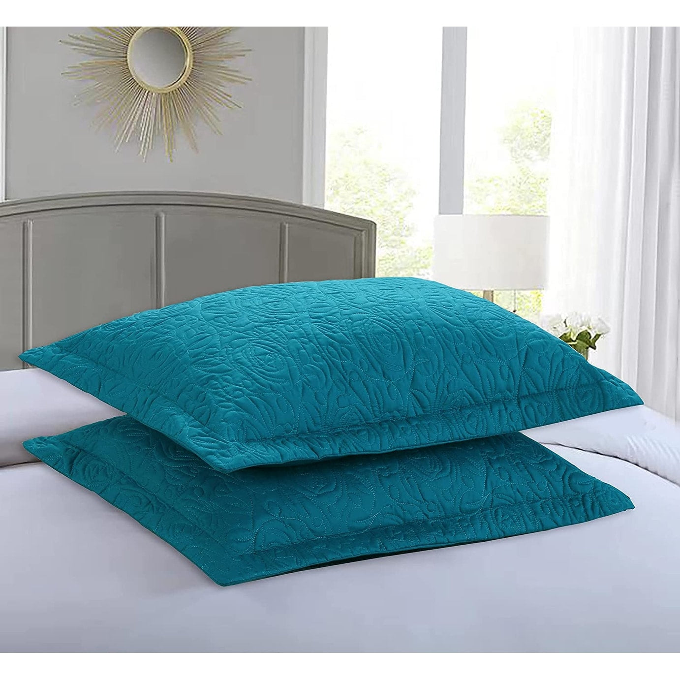 Housse de coussin brodée Porch & Den Manor (lot de 2)