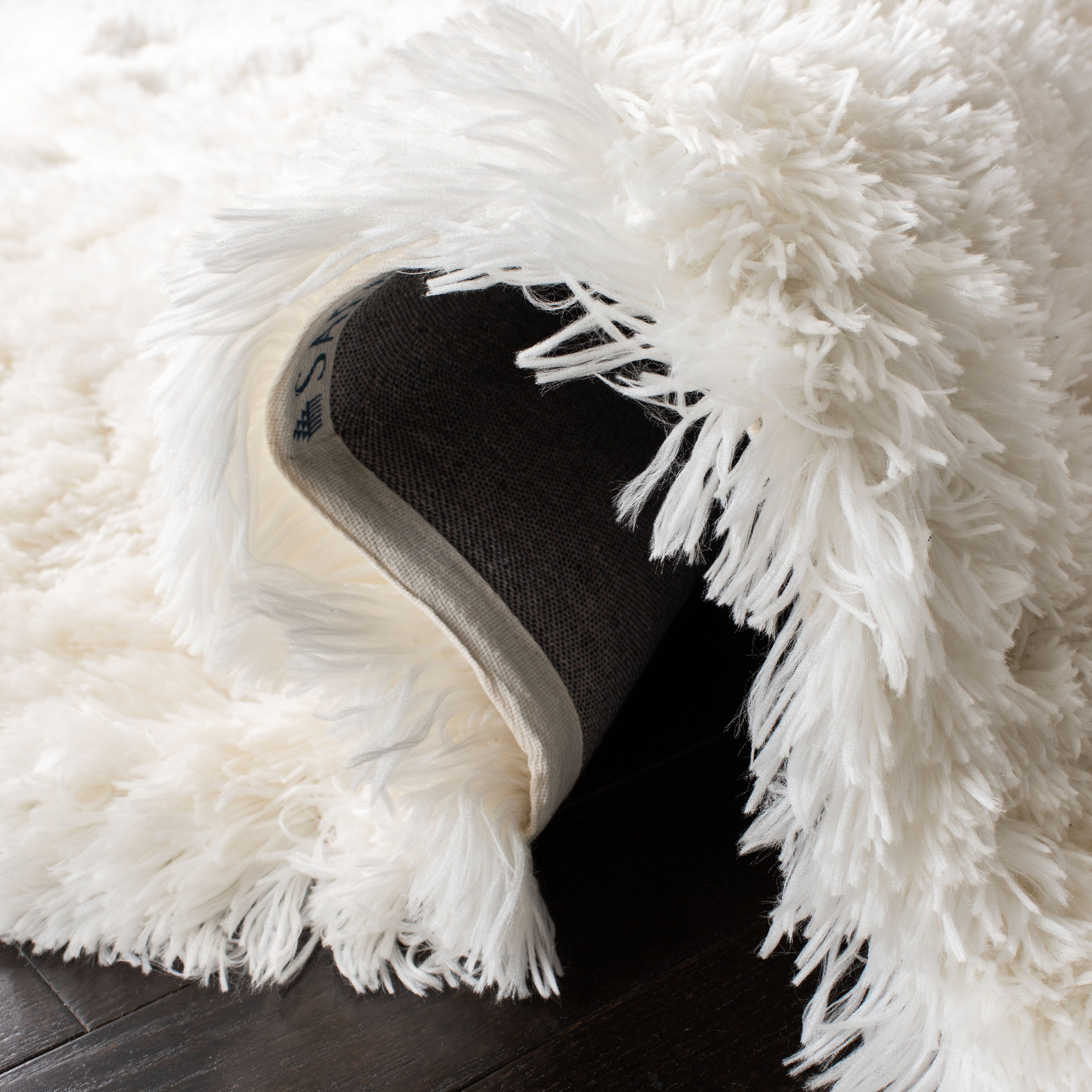 SAFAVIEH Tapis extra épais fait main Vukosava Shag Guenevere 3 pouces