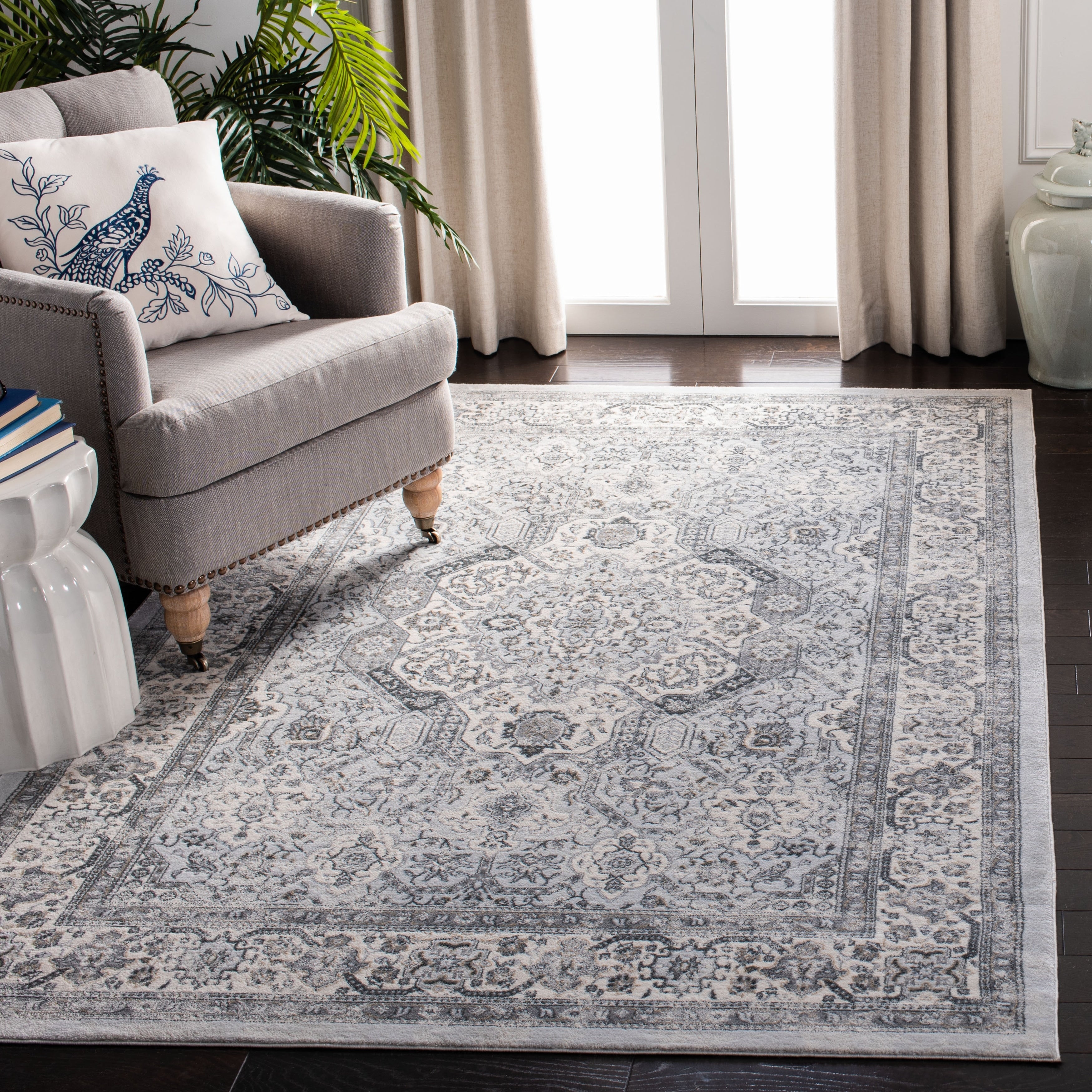 Tapis oriental traditionnel SAFAVIEH Isabella Roxann