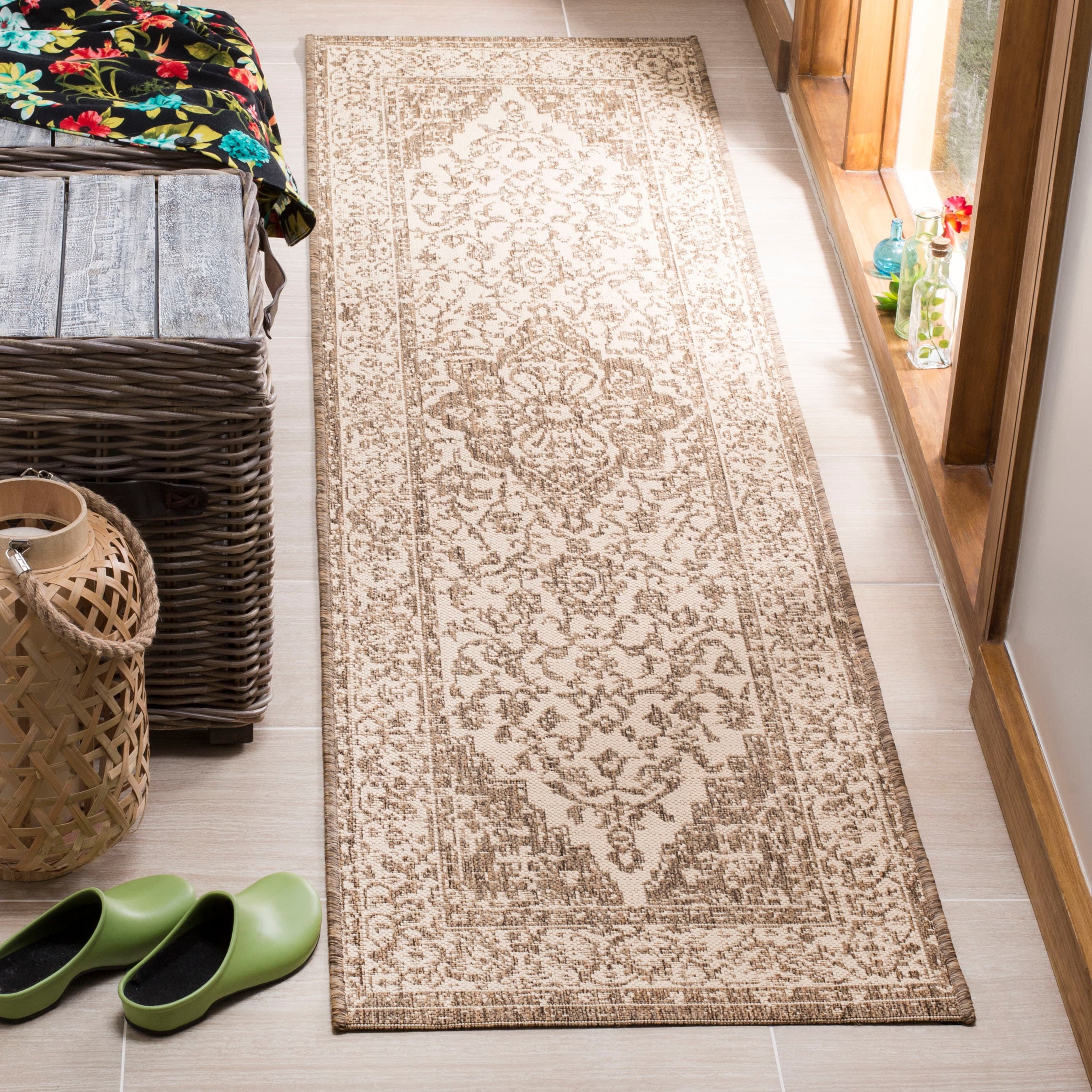 Tapis de jardin imperméable d'intérieur/extérieur SAFAVIEH Linden Louann