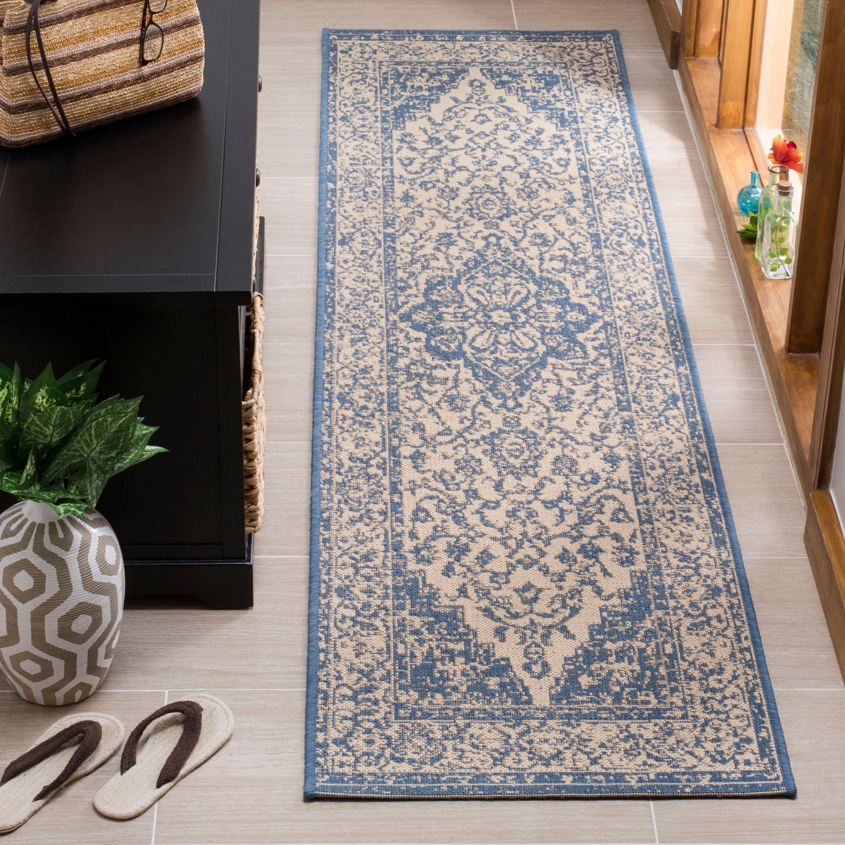 Tapis de jardin imperméable d'intérieur/extérieur SAFAVIEH Linden Louann