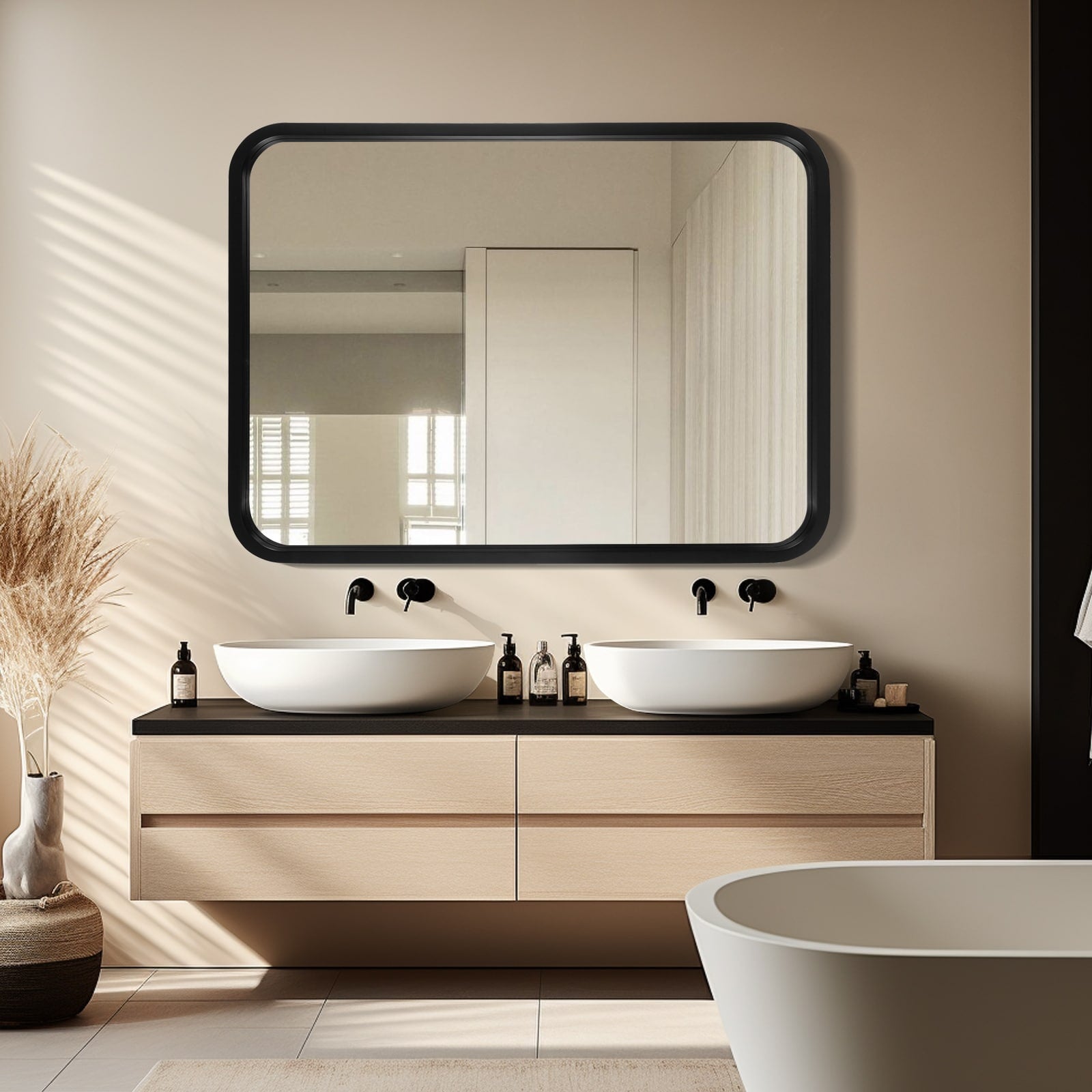 Miroir mural rectangulaire d'angle rond avec cadre en bois massif