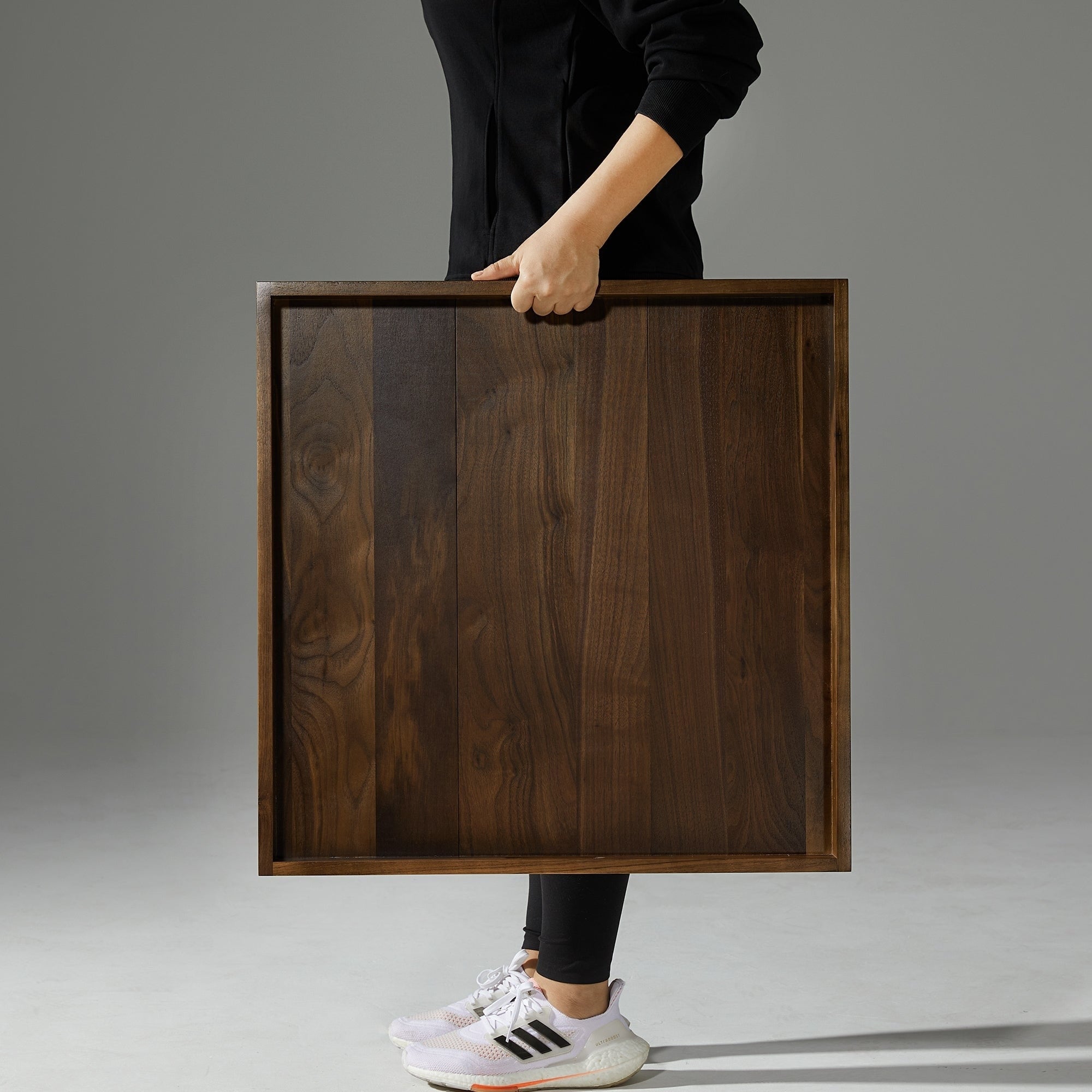 Plateau de service carré en bois de noyer noir KINWELL Plateau ottoman avec poignées