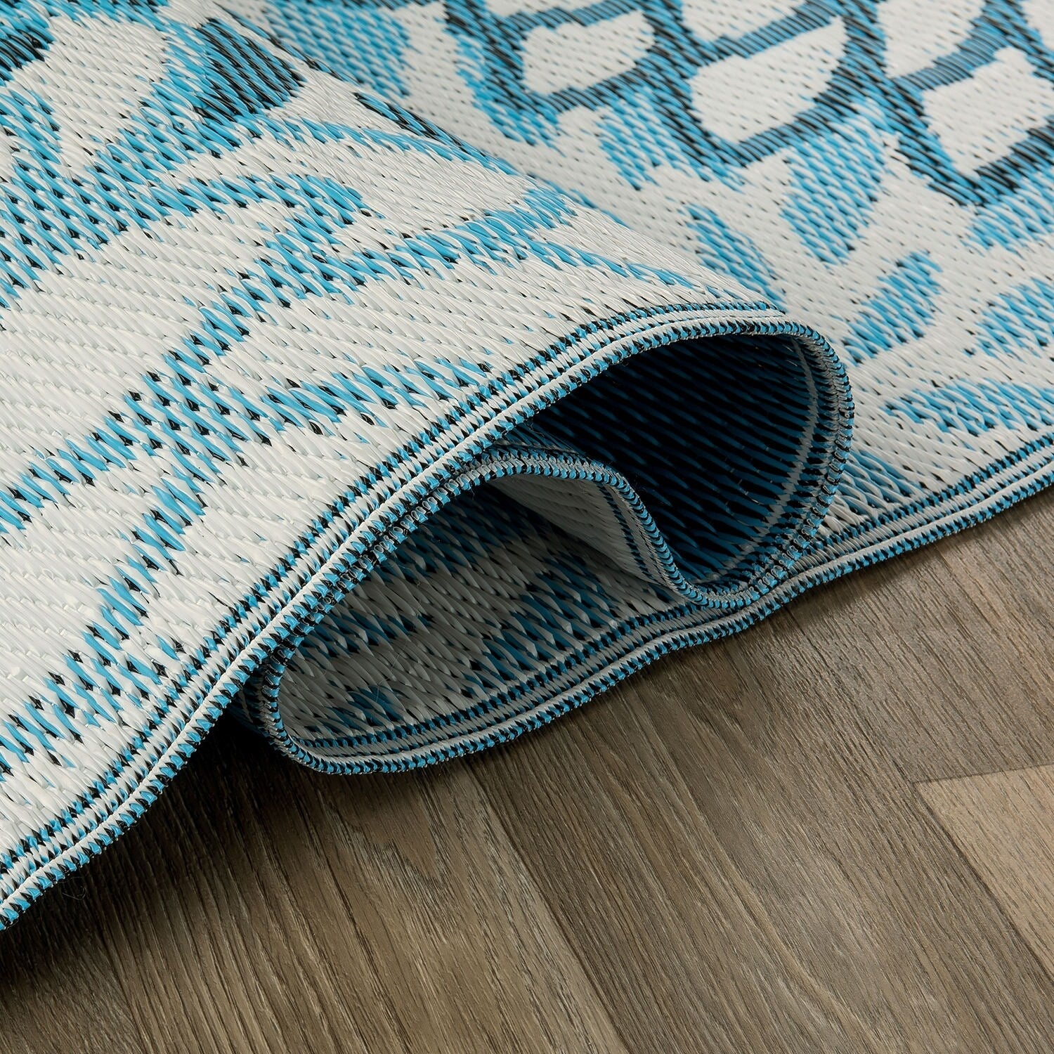 Tapis d'extérieur réversibles en plastique recyclé à motifs floraux modernes Aloha de la World Rug Gallery