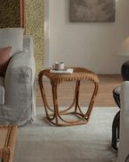 Table d'appoint en rotin Pinecone