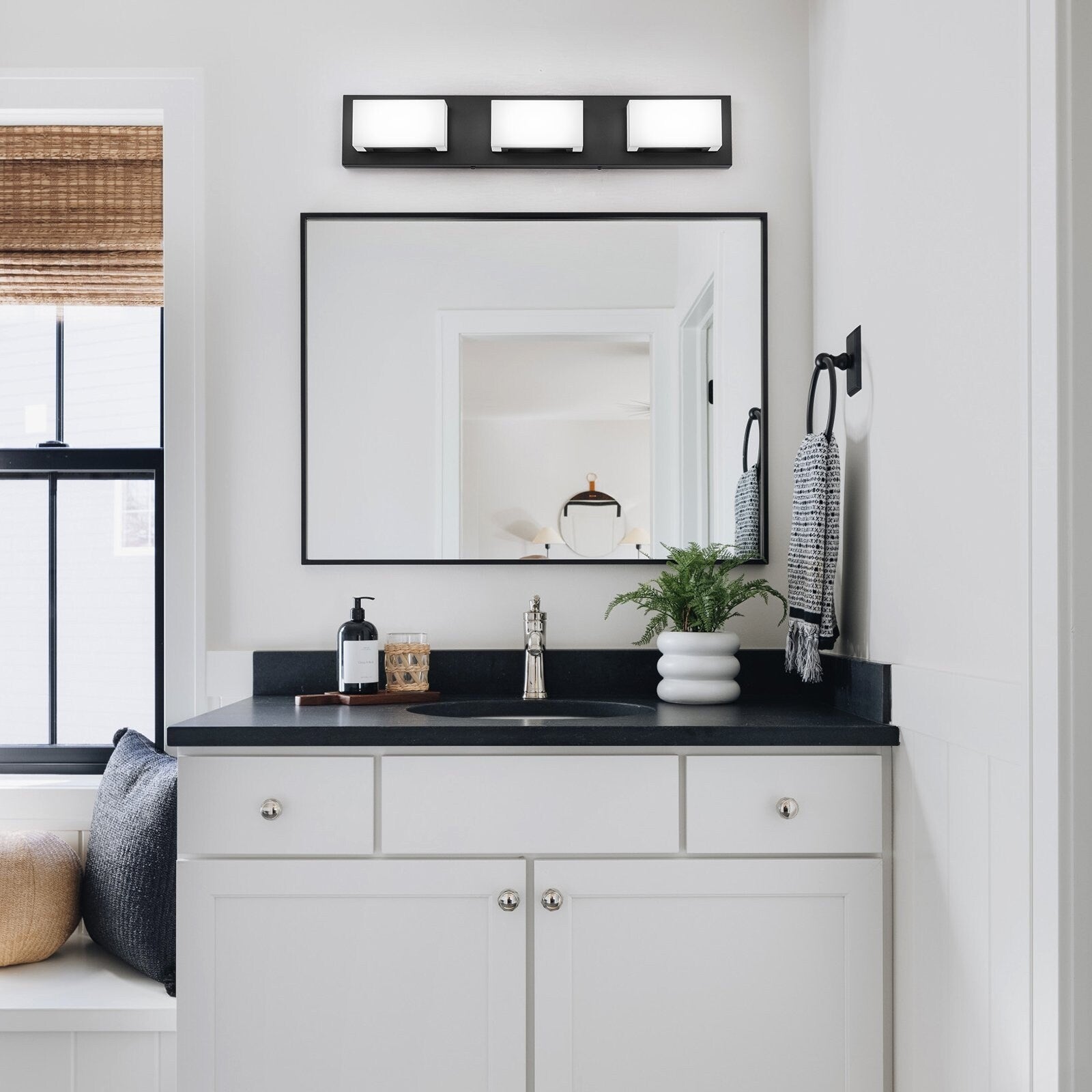 Applique murale LED moderne à intensité variable, 3, 4 ou 5 lampes, noir mat, pour salle de bain