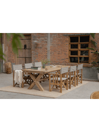 Table à manger d'extérieur de ferme