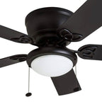 Ventilateur de plafond LED d'intérieur traditionnel Prominence Home Benton avec lumière et chaînes de traction