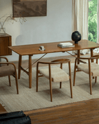 Chaise Crescent en peau de mouton