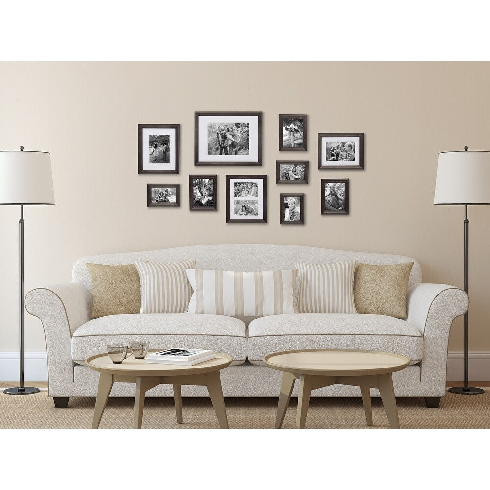 Ensemble de 10 cadres photo muraux en bois Kate and Laurel Bordeaux