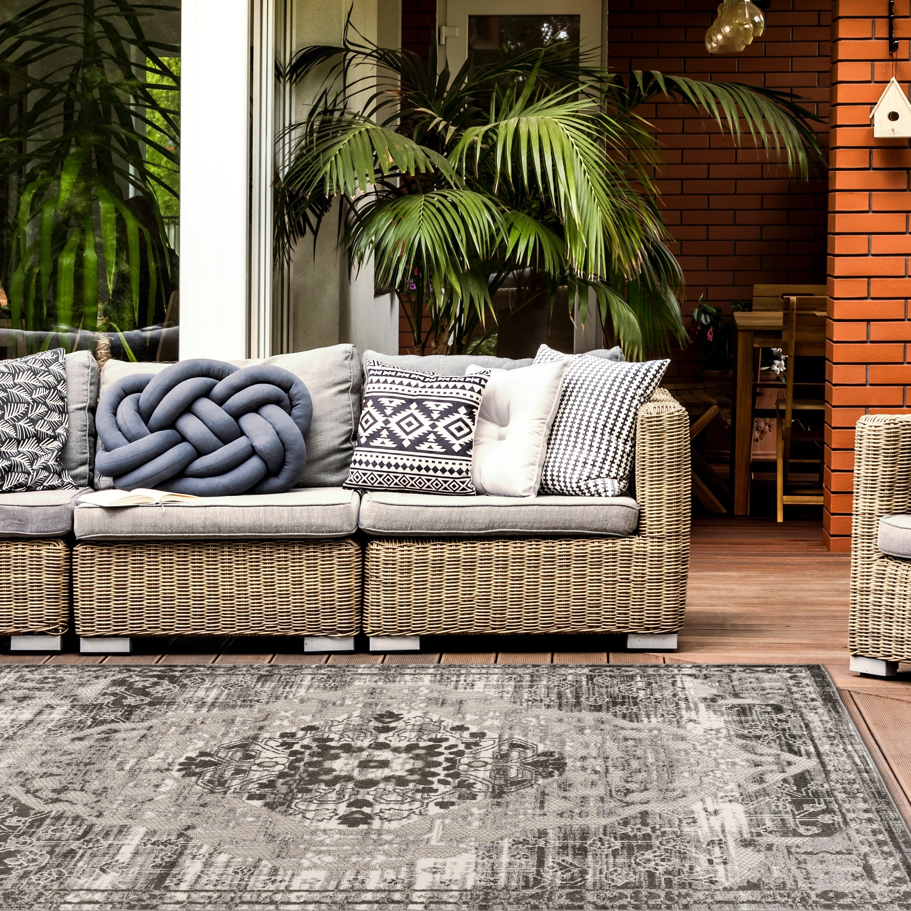 Tapis traditionnel d'intérieur/extérieur vieilli World Rug Gallery