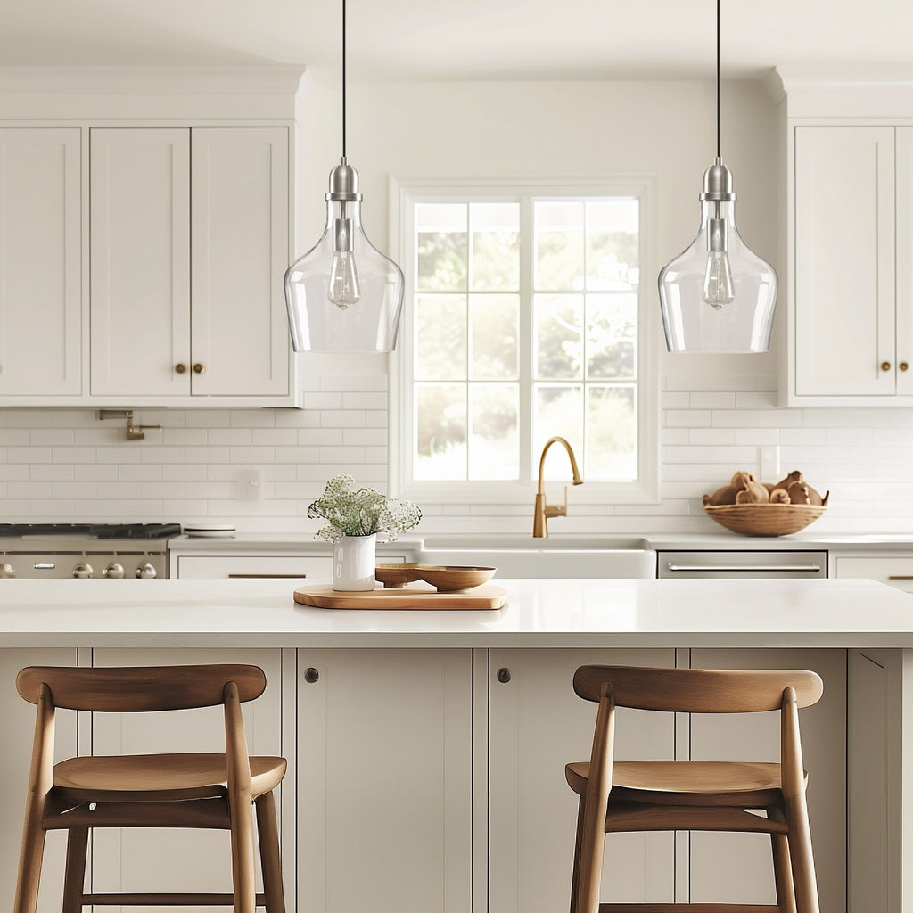 Suspension en verre en forme de cloche Auburn INK+IVY