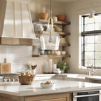 Suspension en verre en forme de cloche Auburn INK+IVY