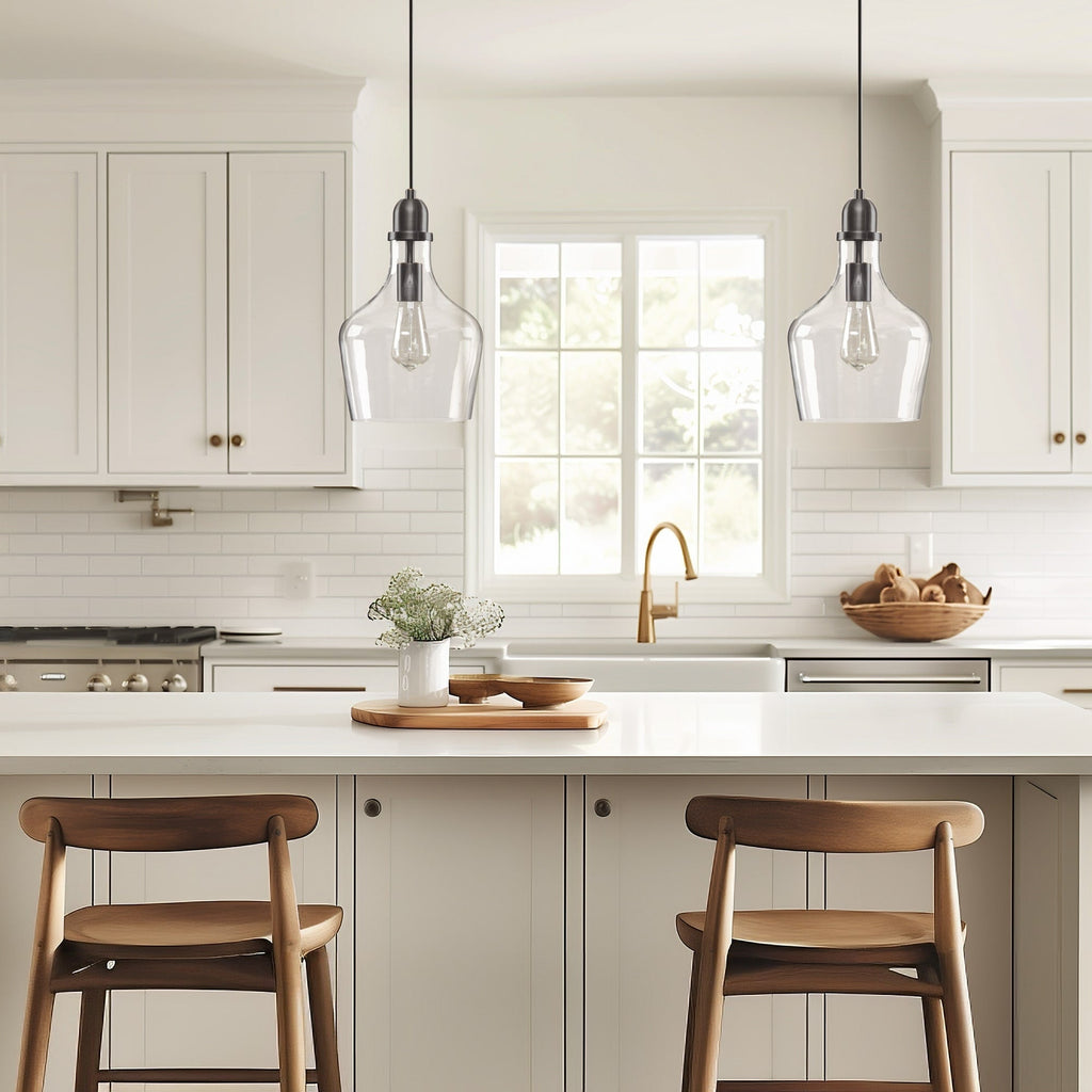 Suspension en verre en forme de cloche Auburn INK+IVY