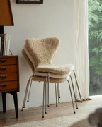 Chaise en peau de mouton Pietra