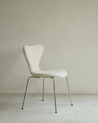 Chaise en peau de mouton Pietra