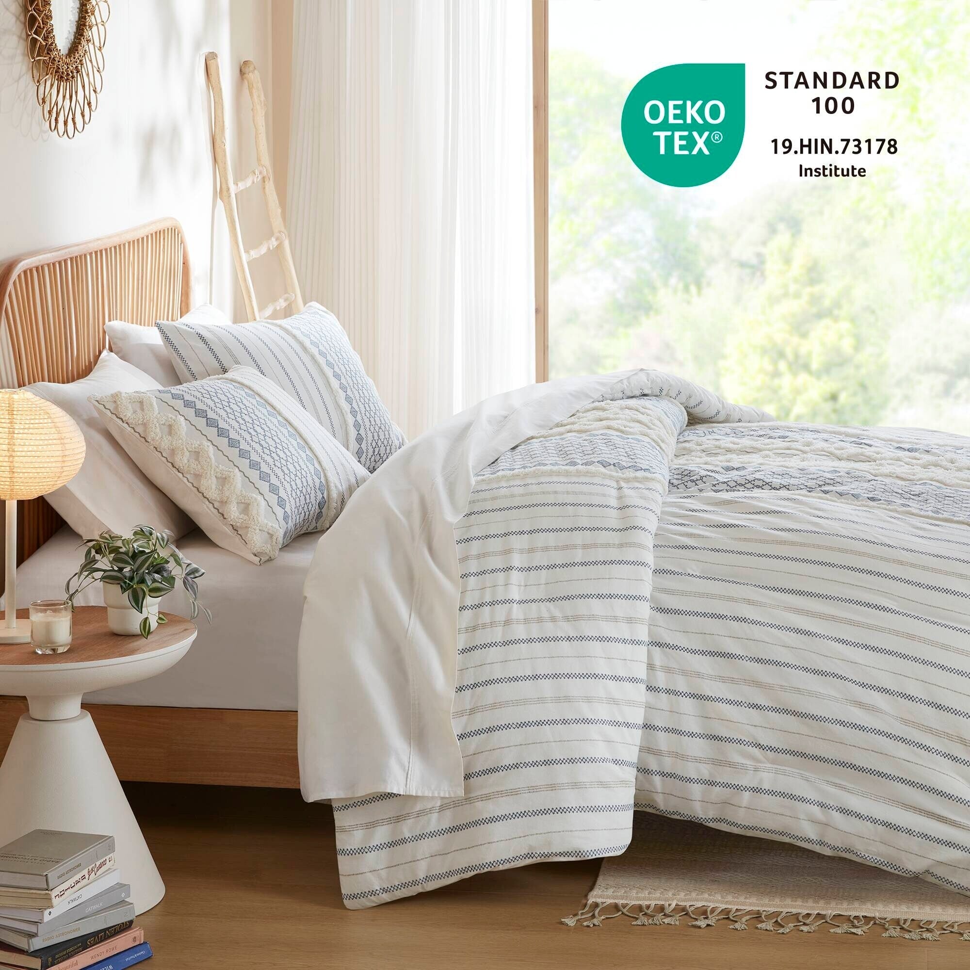 Parure de lit Imani en coton imprimé avec chenille INK+IVY