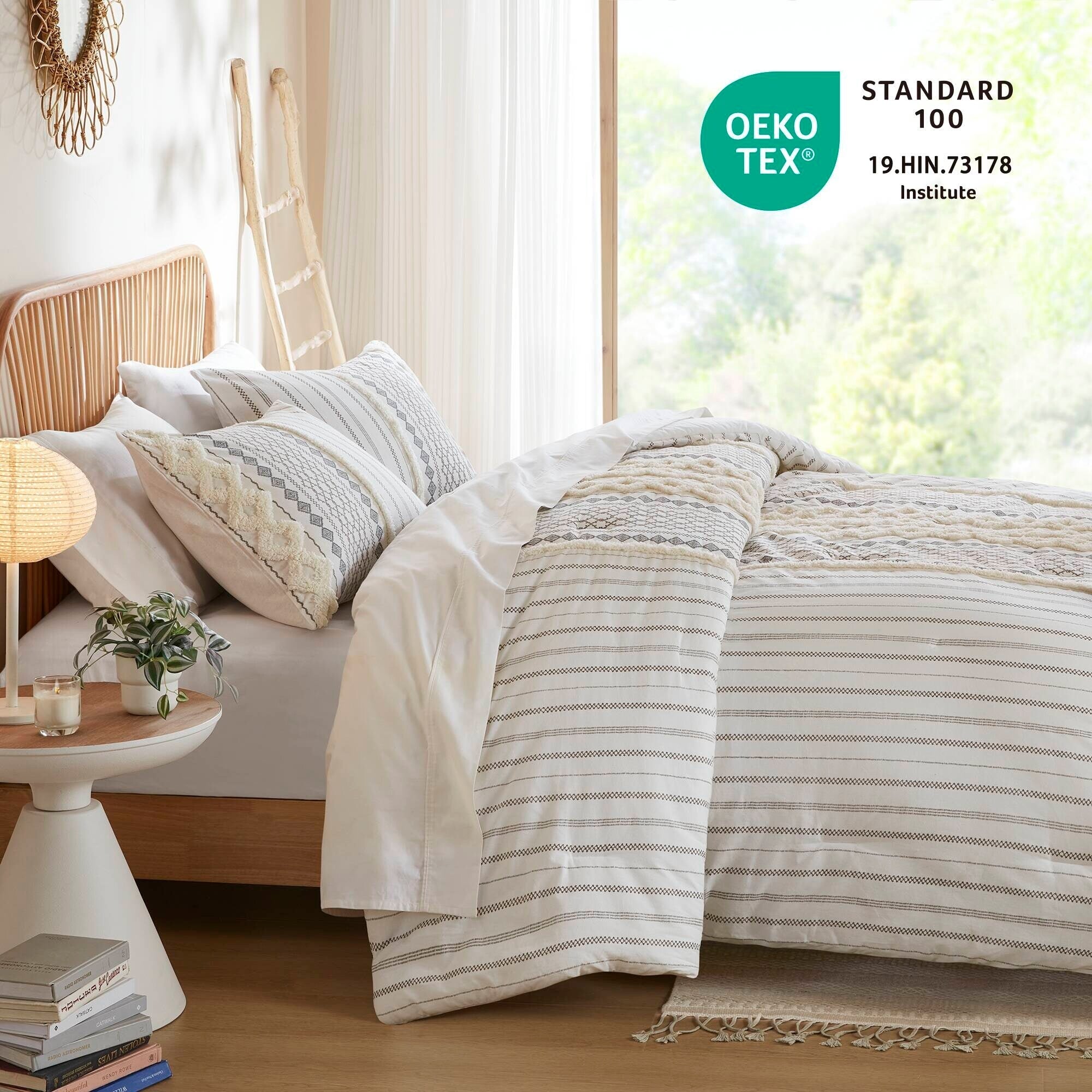 Parure de lit Imani en coton imprimé avec chenille INK+IVY