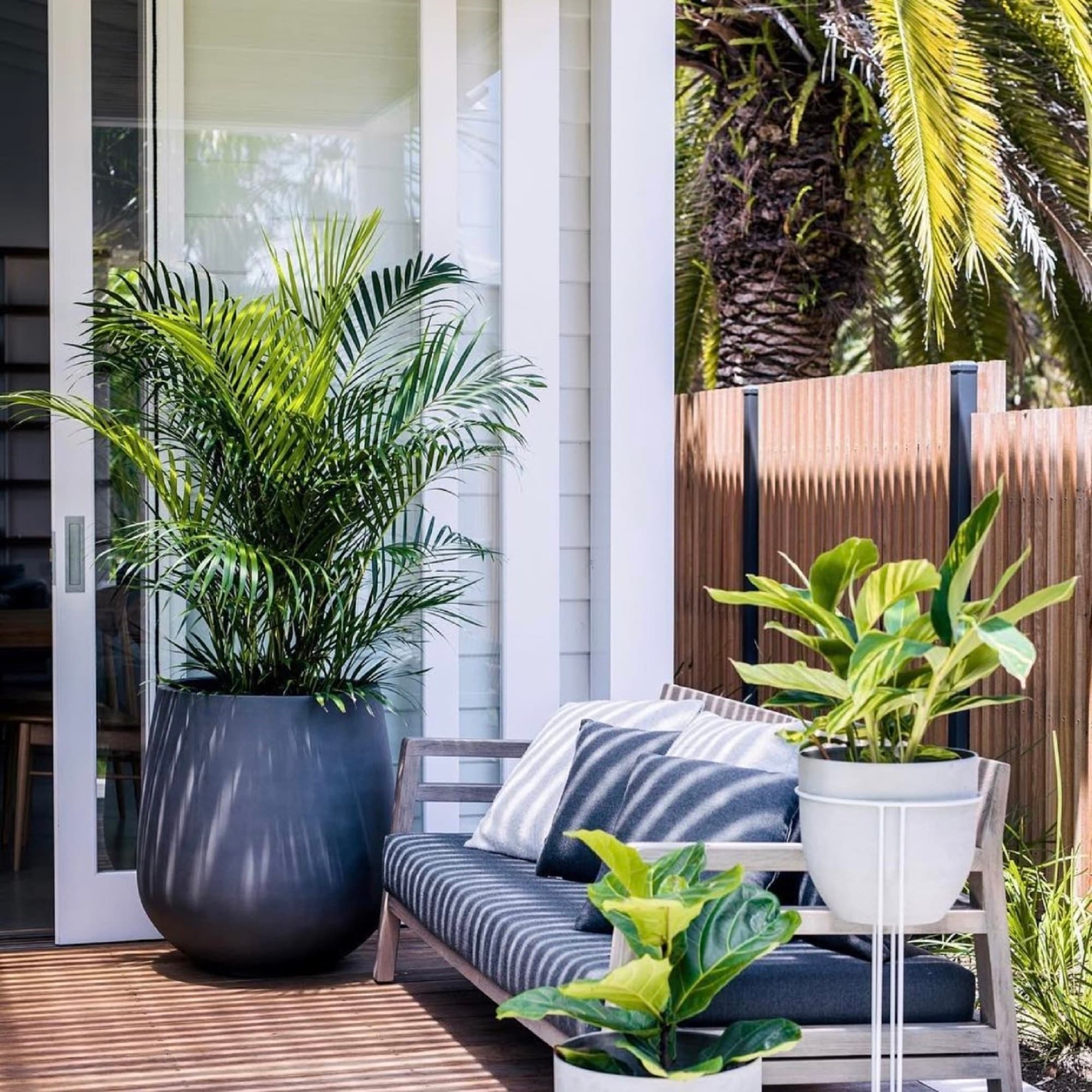 Jardinière conique en fibre de verre DreamPatio La Mirada, 1 pièce, pour intérieur/extérieur