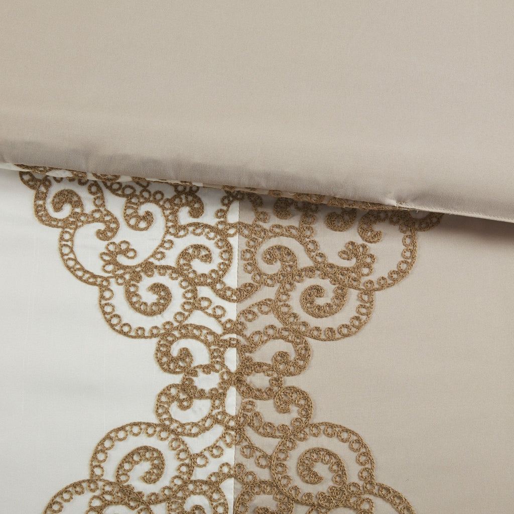 Ensemble de couette en microfibre brodée Madison Park Vera 8 pièces