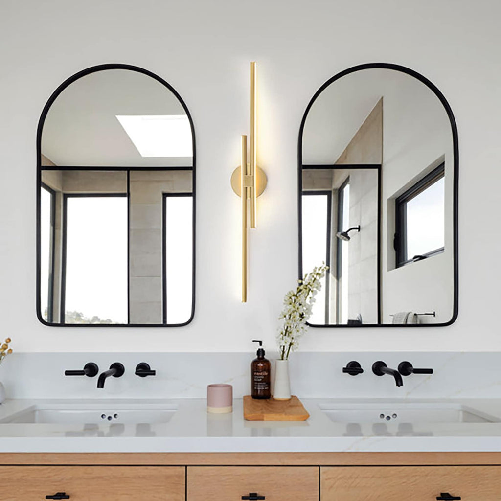 Applique murale linéaire minimaliste en métal à 2 lumières à LED et intensité variable