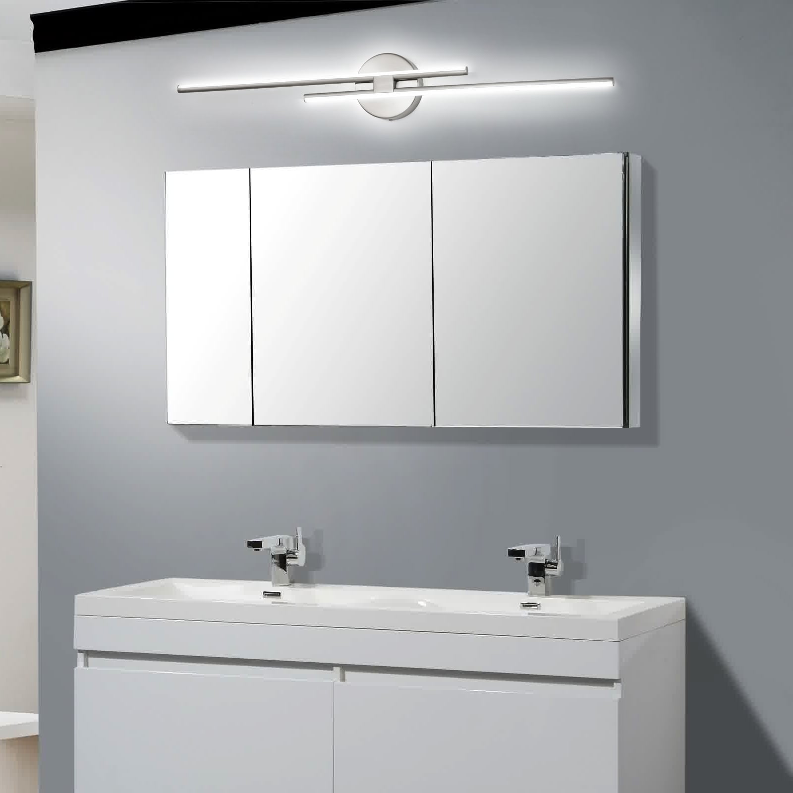 Applique murale linéaire minimaliste en métal à 2 lumières à LED et intensité variable