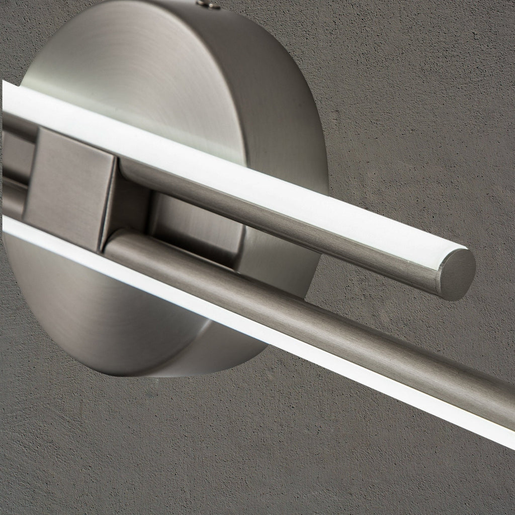 Applique murale linéaire minimaliste en métal à 2 lumières à LED et intensité variable