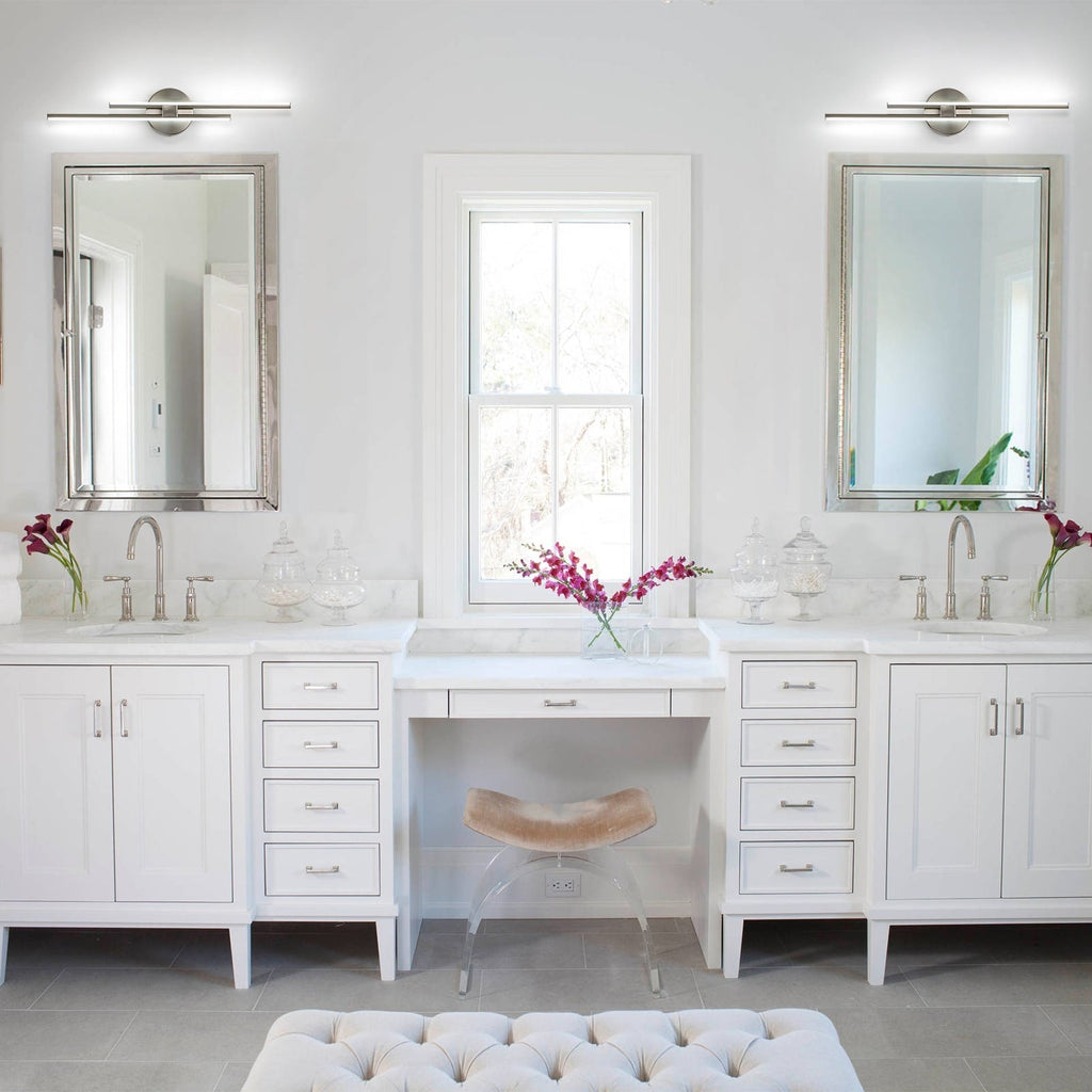 Applique murale linéaire minimaliste en métal à 2 lumières à LED et intensité variable