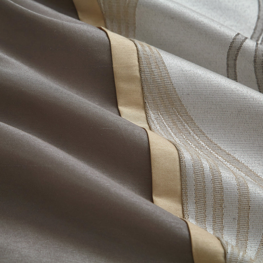 Ensemble de couette géométrique moderne Nanshing Daniella 7 pièces