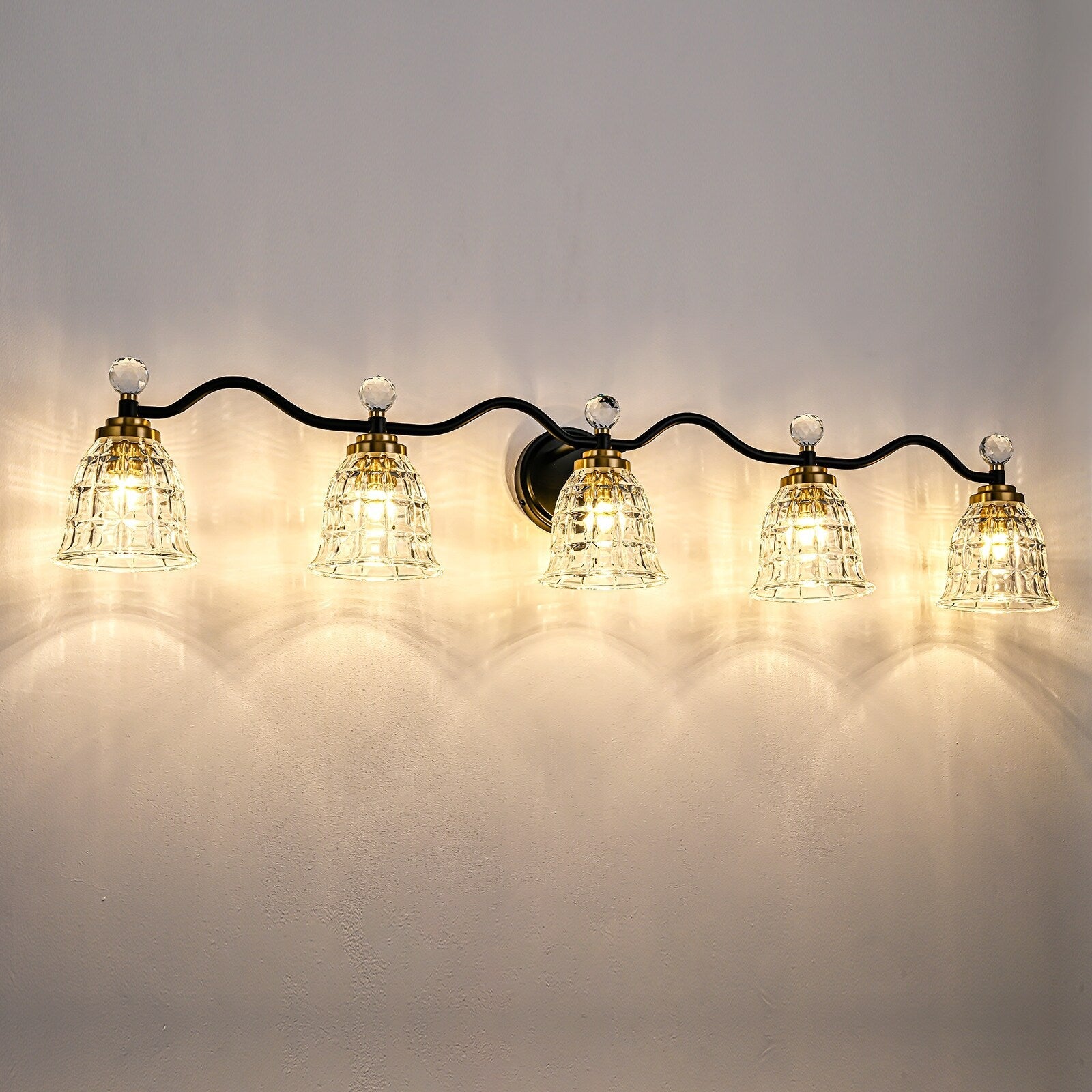 Luminaires de salle de bain modernes Ora à intensité variable, noir et or