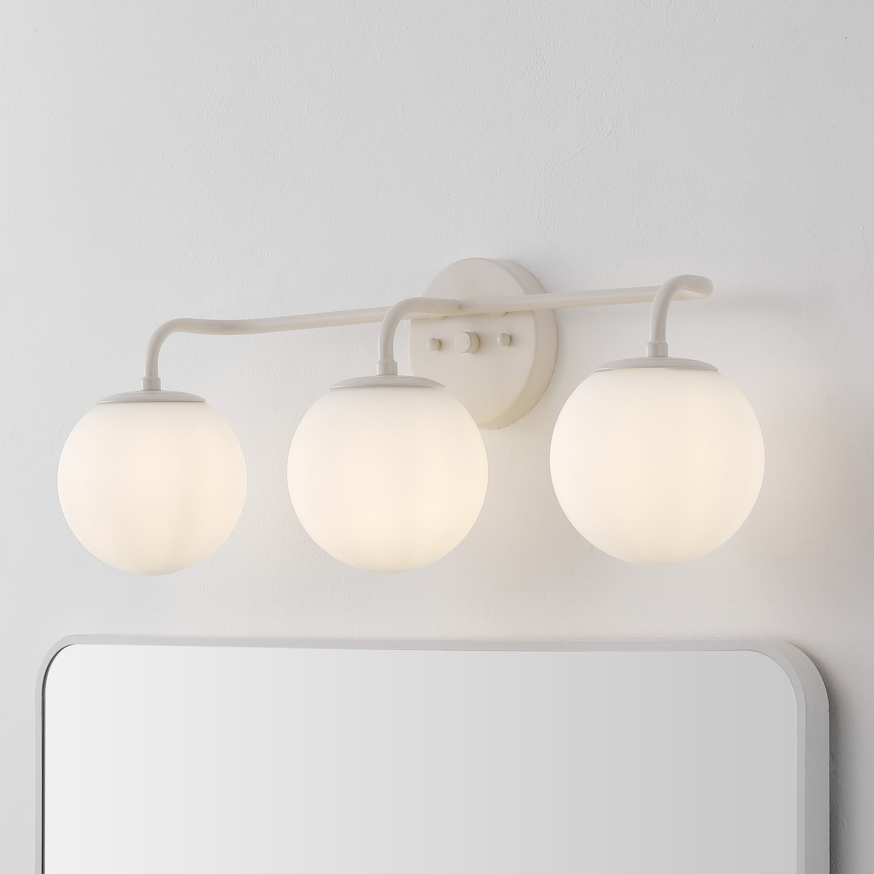 Luminaire de coiffeuse moderne à LED en métal et verre dépoli, par JONATHAN Y