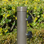 Parasol déporté Outsunny 9' à 2 niveaux avec manivelle, base croisée et 8 baleines, parasol de jardin déporté pour terrasse