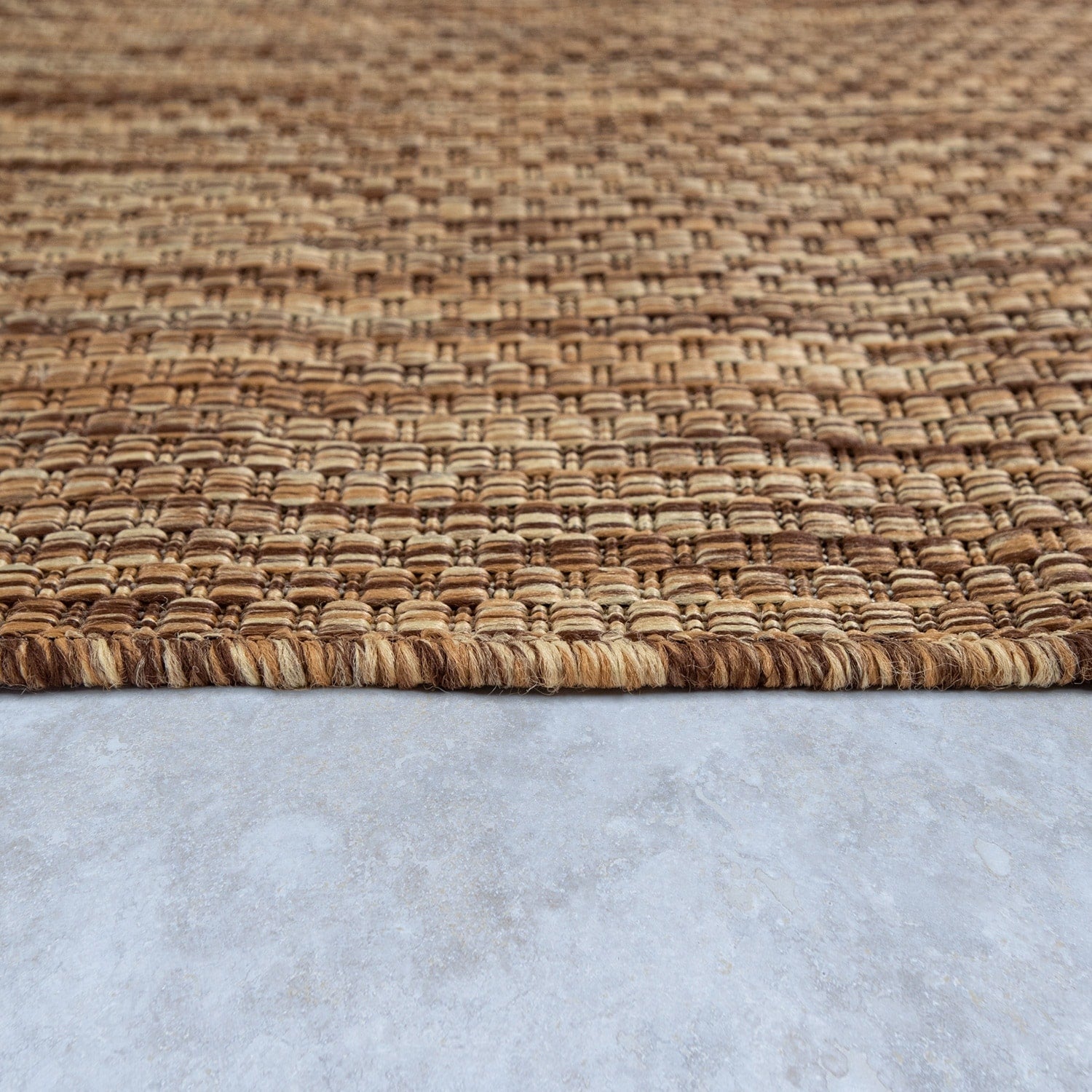 Tapis d'extérieur imperméable et varié pour patio
