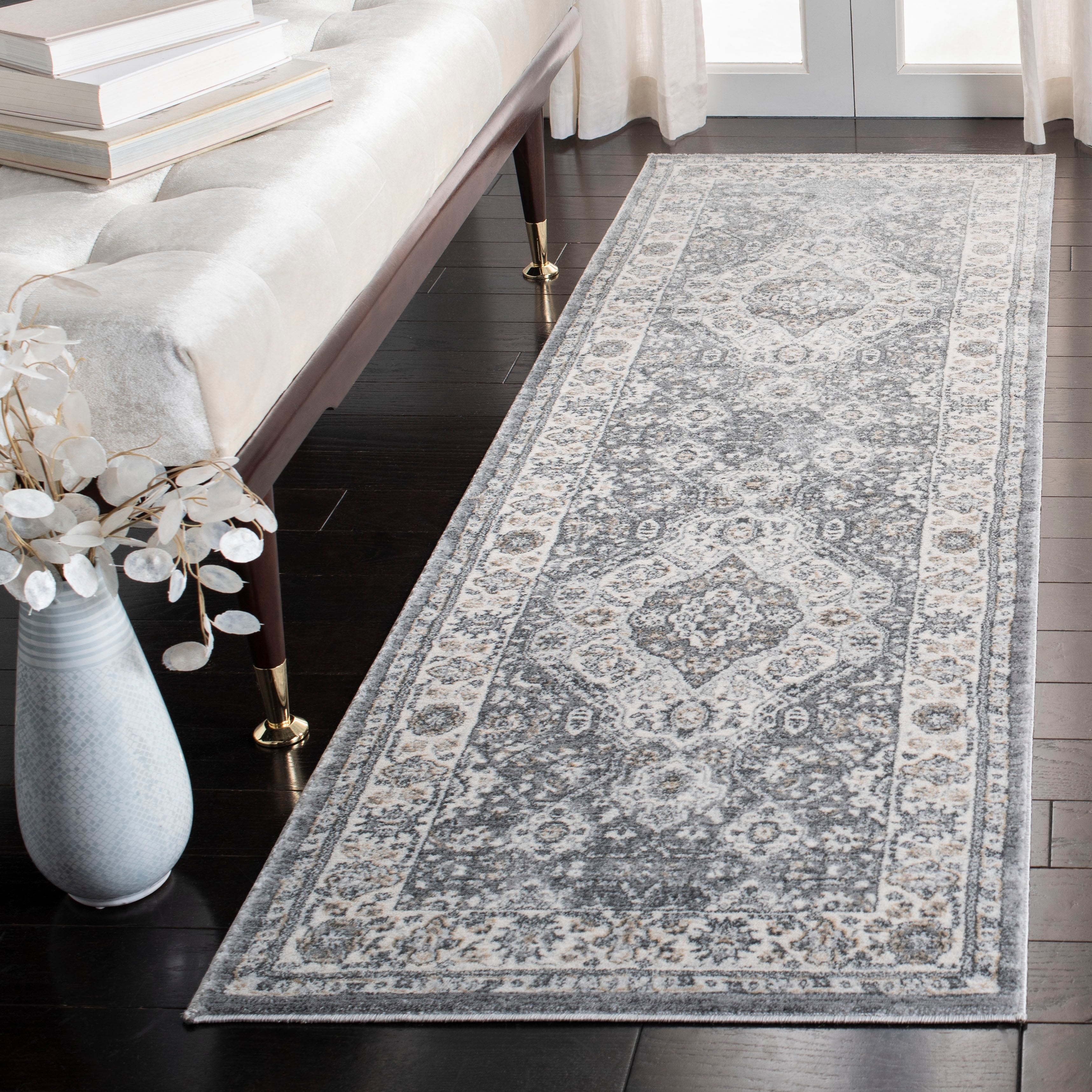 Tapis oriental traditionnel SAFAVIEH Isabella Roxann