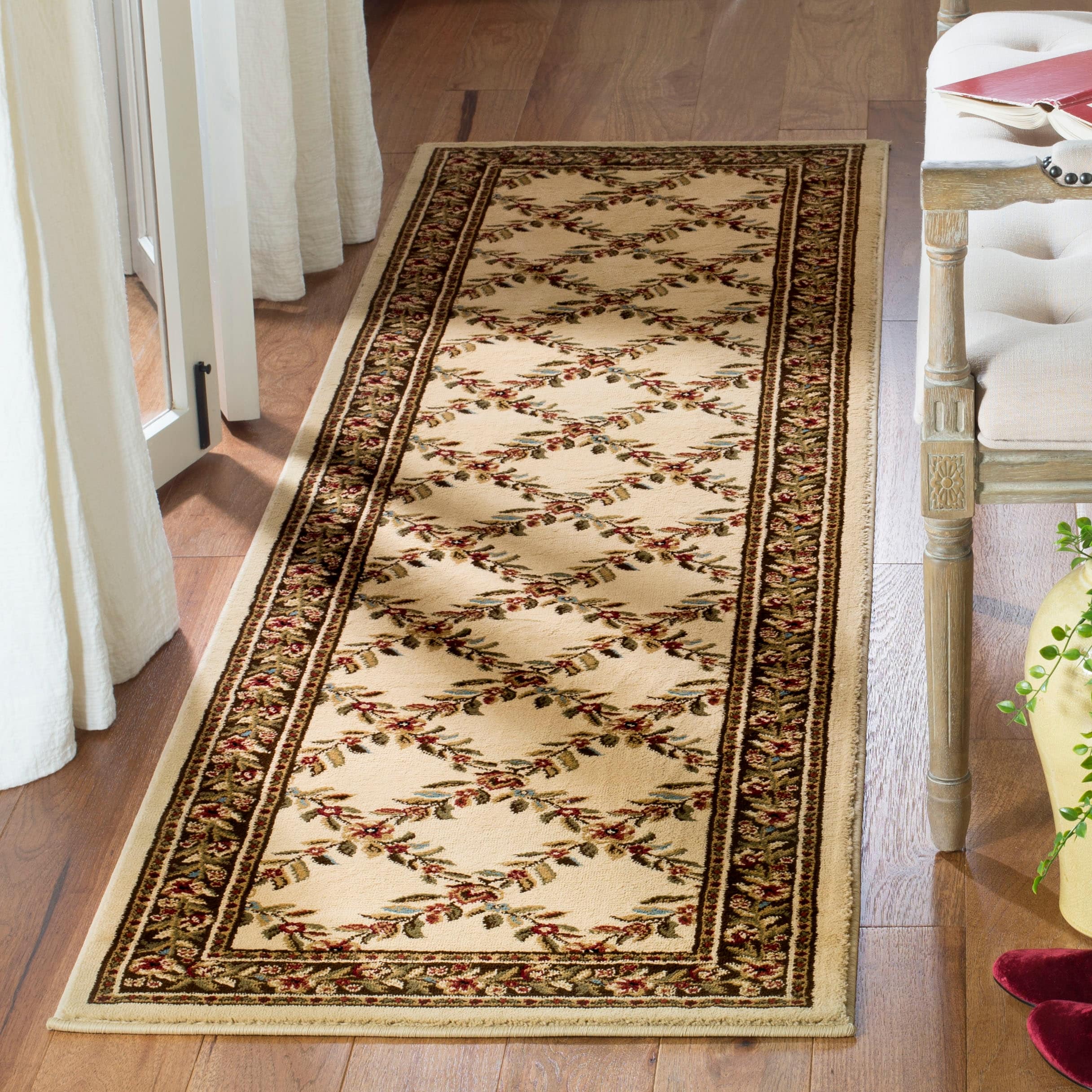 Tapis traditionnel oriental en treillis SAFAVIEH Lyndhurst Arenda