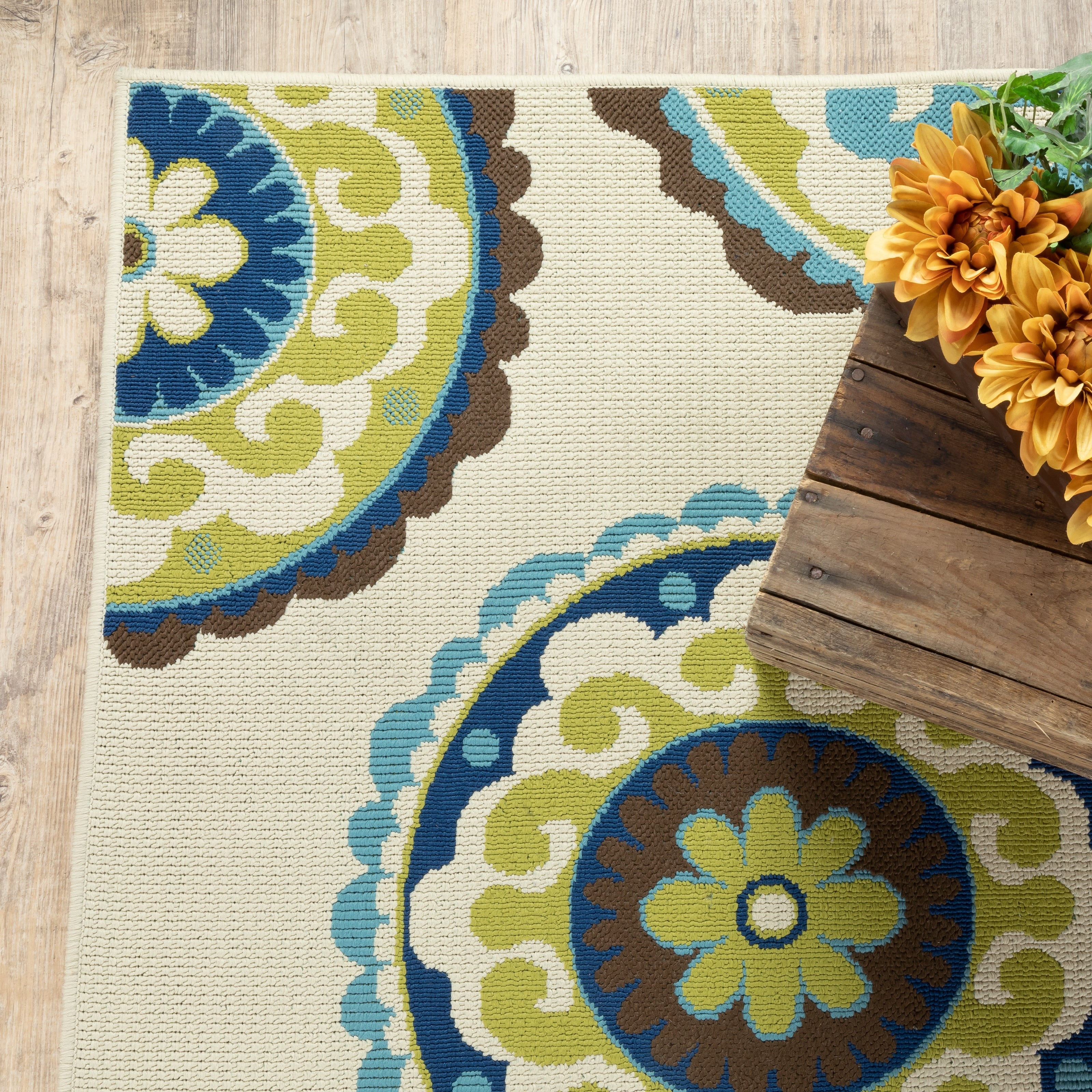 Tapis d'intérieur/extérieur à médaillons floraux Vista Home Catalina--