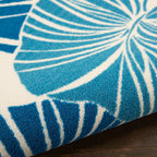 Tapis d'intérieur/extérieur moderne botanique Waverly Sun N' Shade