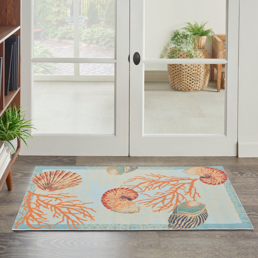 Tapis d'intérieur et d'extérieur Waverly Sun &amp; Shade Shore Thing à motif de coquillages tropicaux et floraux