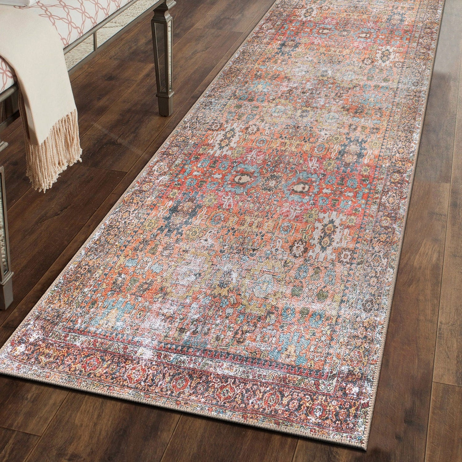 Tapis antidérapant lavable en machine, style transitionnel et vieilli, de la World Rug Gallery